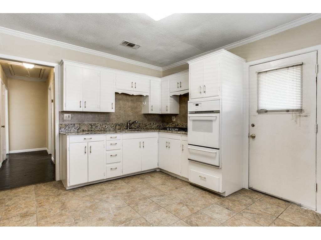 4013 Dexter Avenue Fort Worth TX 76107