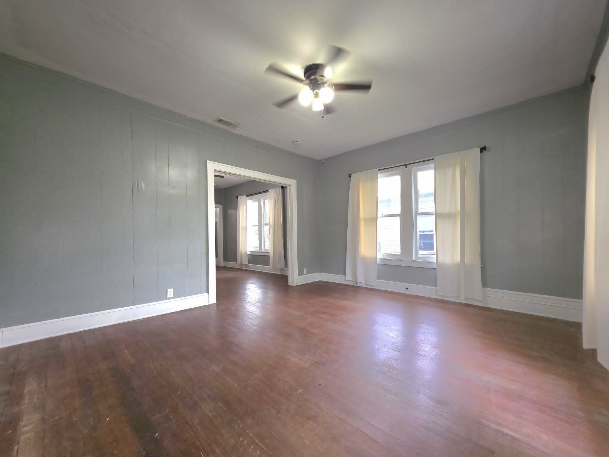 408 W Trinity Street Groesbeck TX 76642