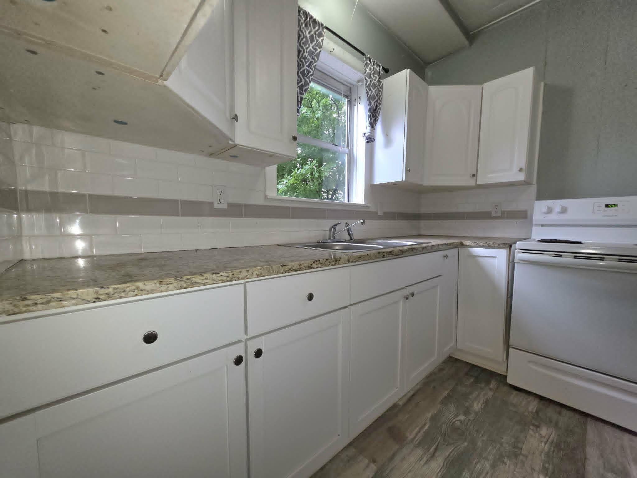 408 W Trinity Street Groesbeck TX 76642