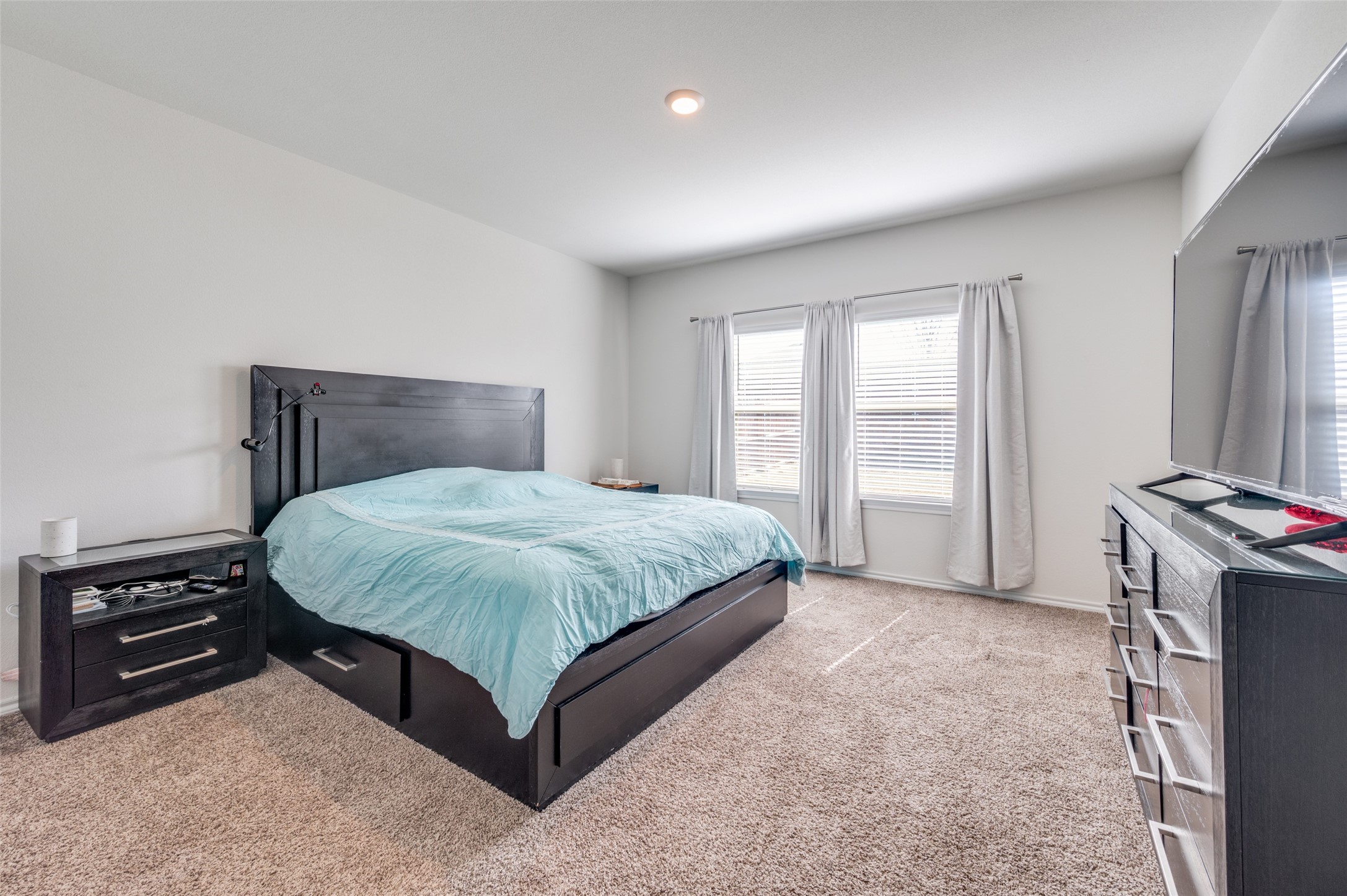 808 Fueller Drive Aubrey TX 76227