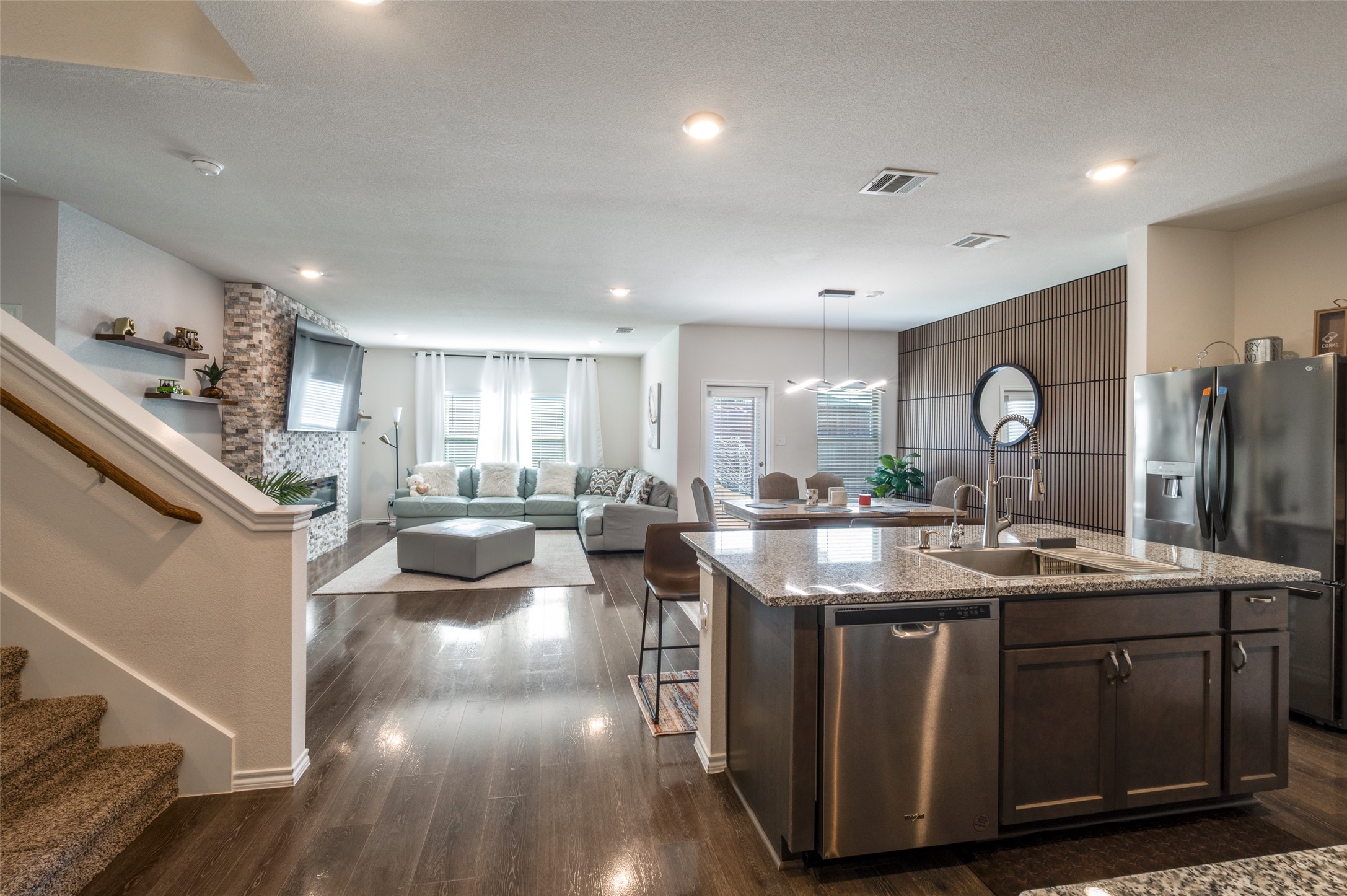 808 Fueller Drive Aubrey TX 76227