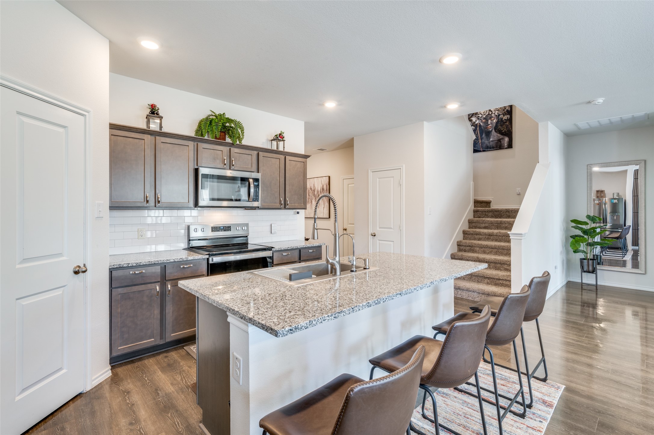 808 Fueller Drive Aubrey TX 76227