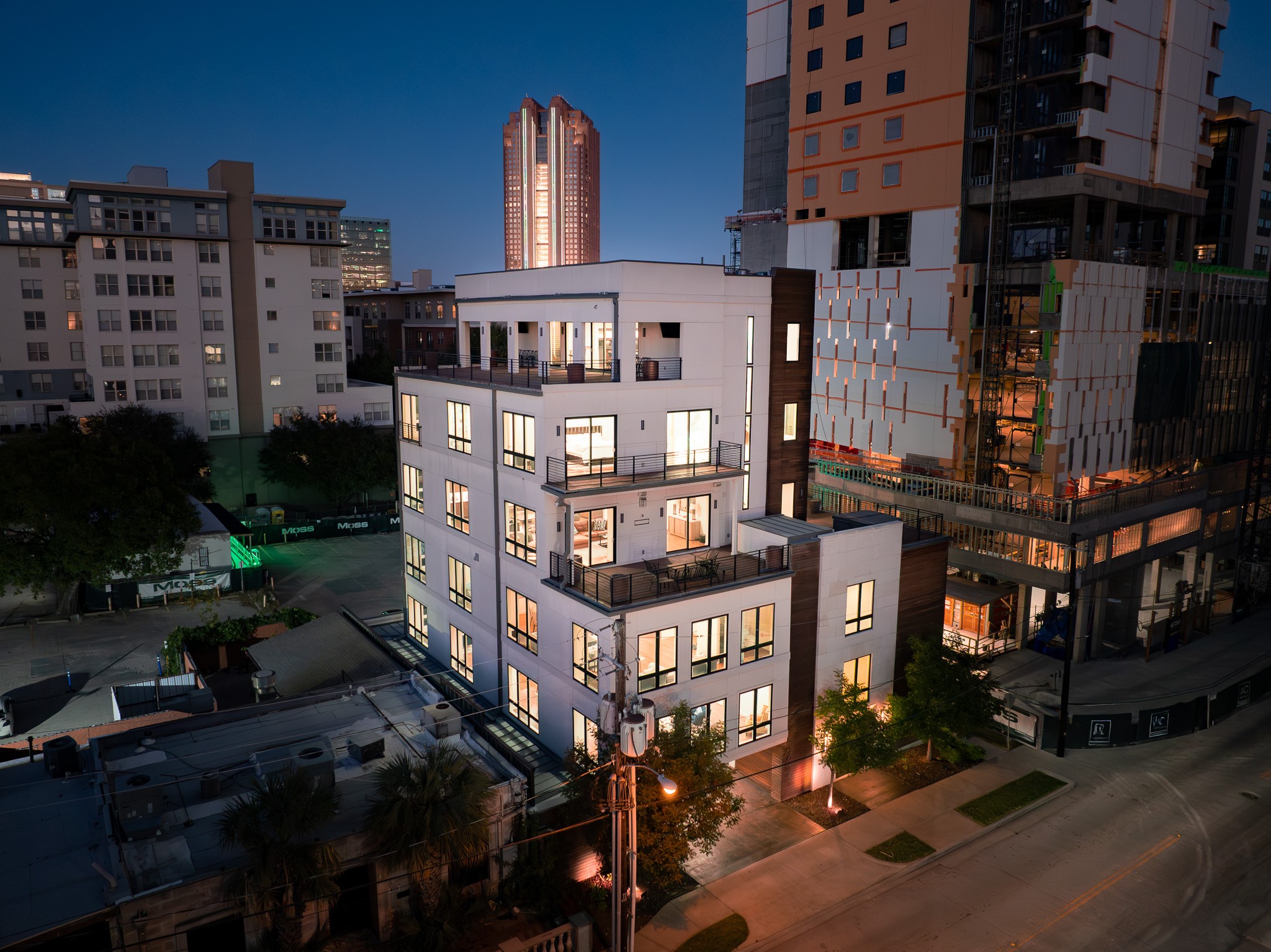 2934 N Hall Street Dallas TX 75204