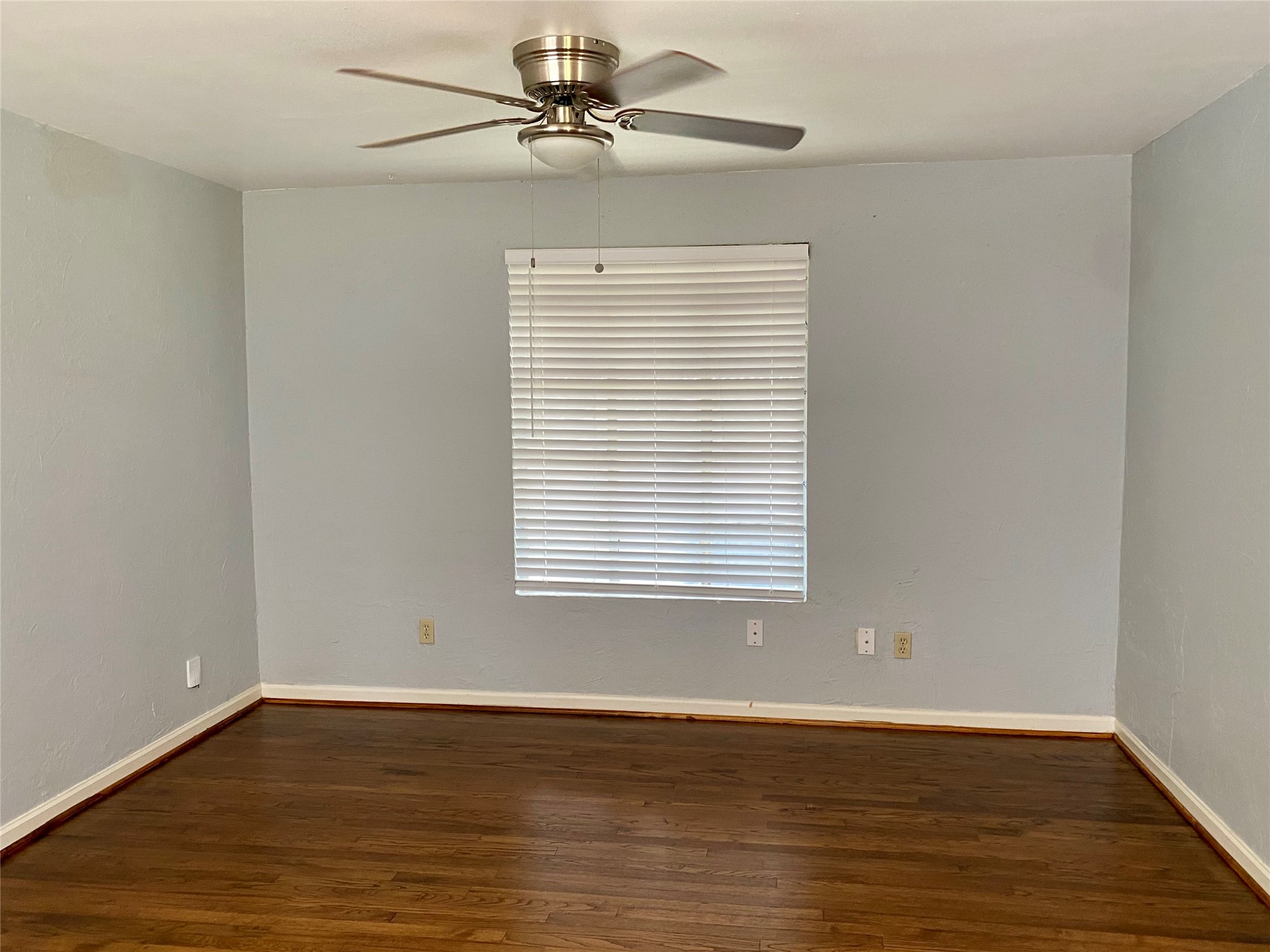 5953 Lewis Street Dallas TX 75206