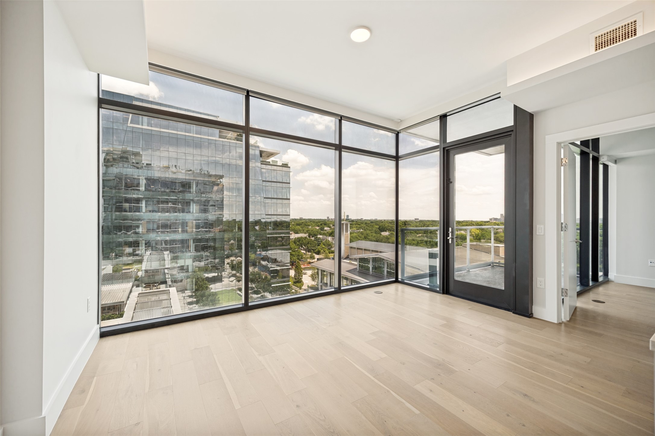 8119 Douglas Avenue Dallas TX 75225