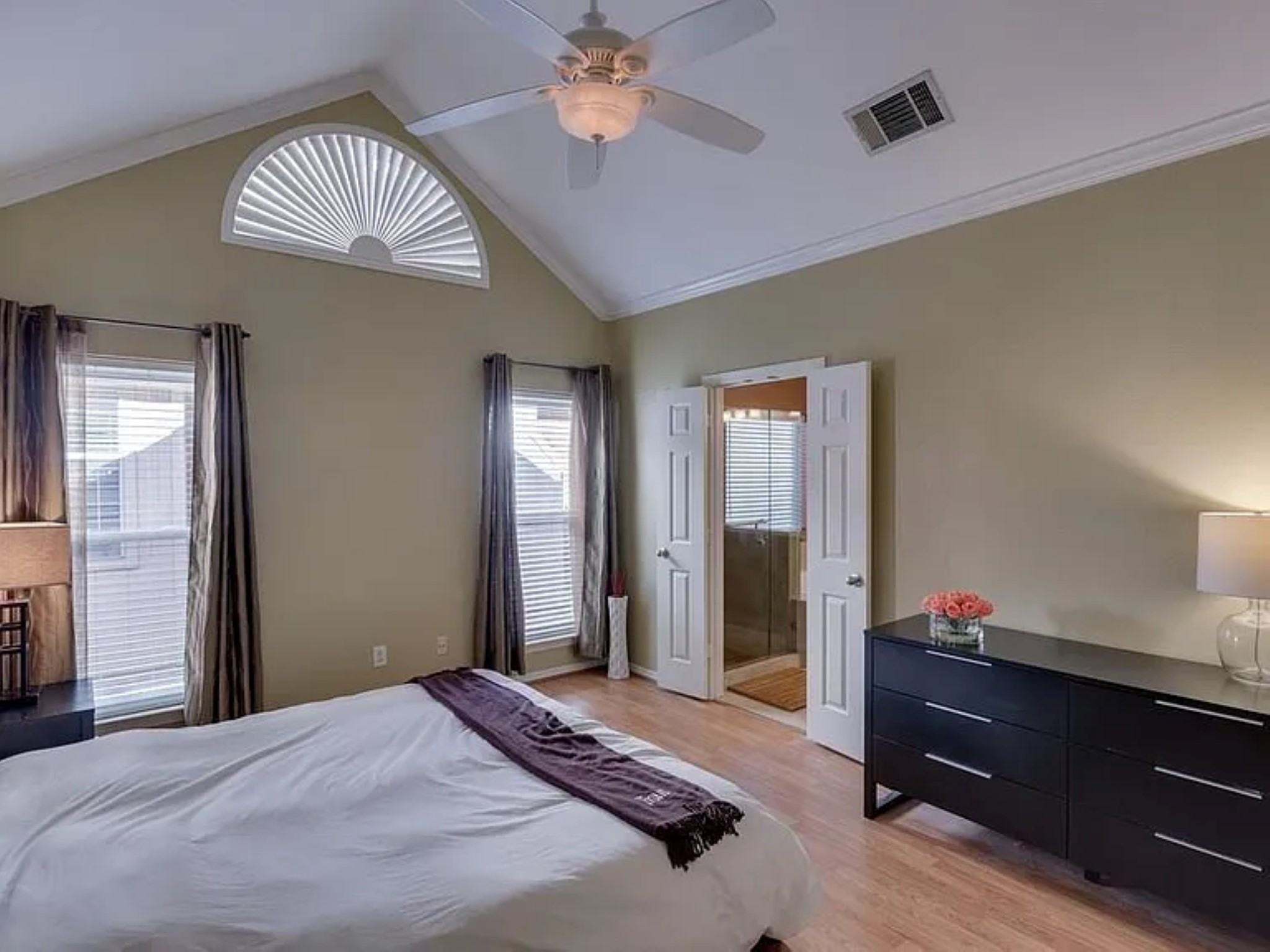 4035 Briarbend Road Dallas TX 75287