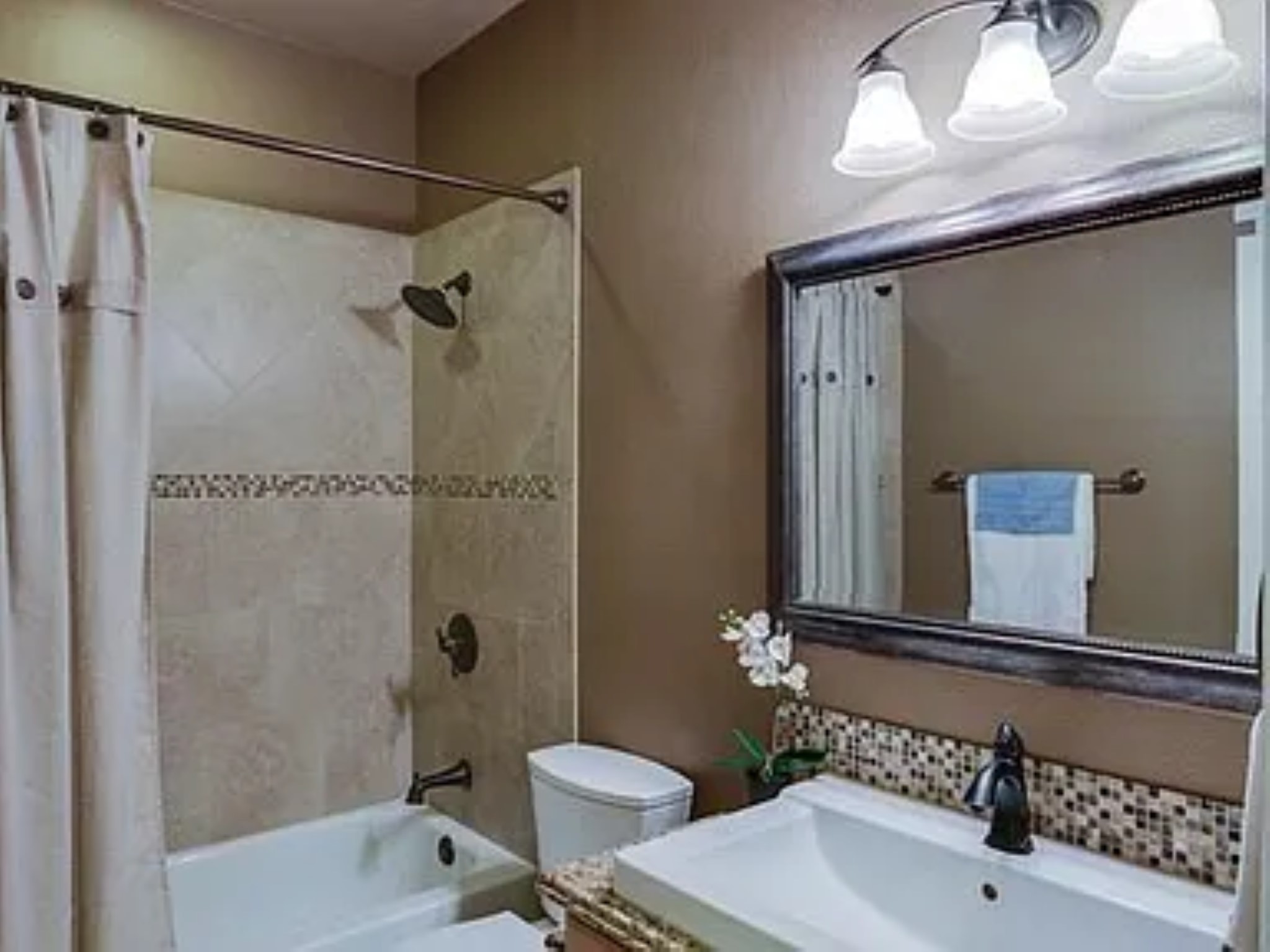 4035 Briarbend Road Dallas TX 75287