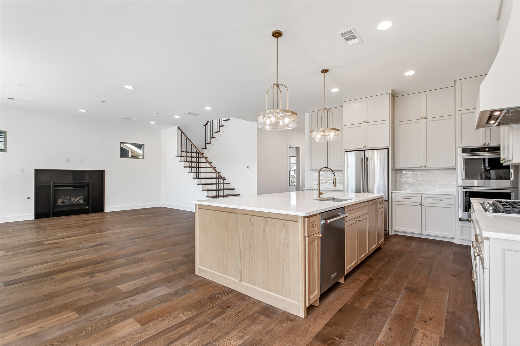 1107 Mount Auburn Avenue Dallas TX 75223