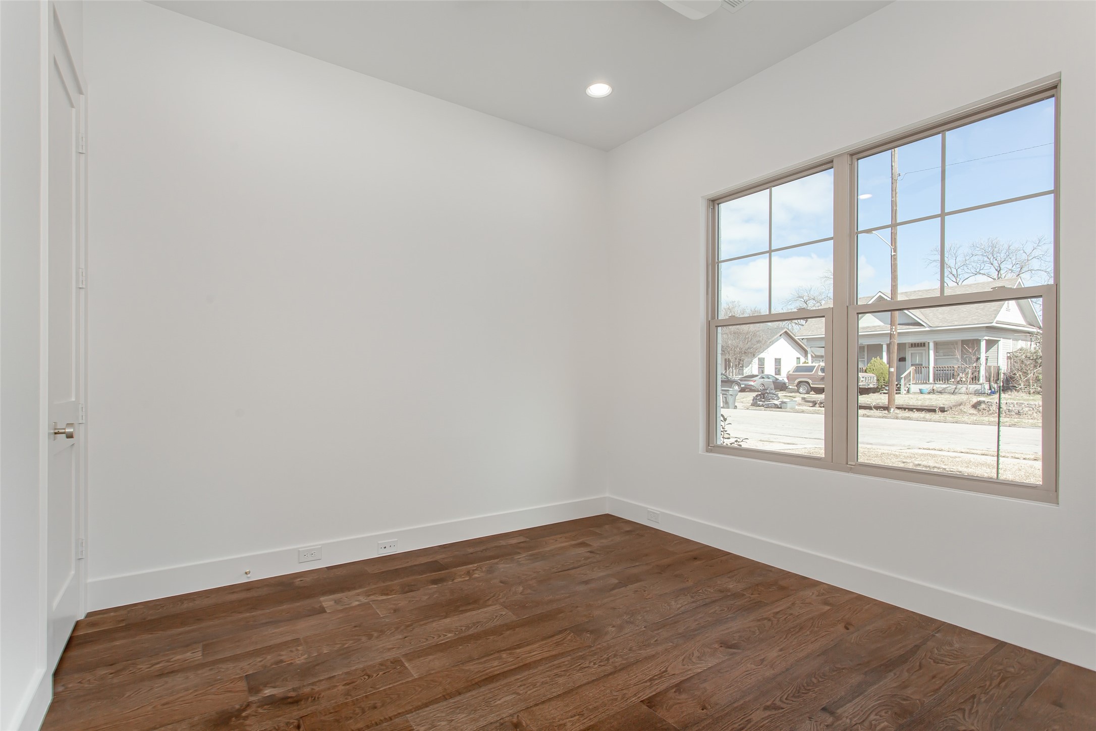 1107 Mount Auburn Avenue Dallas TX 75223