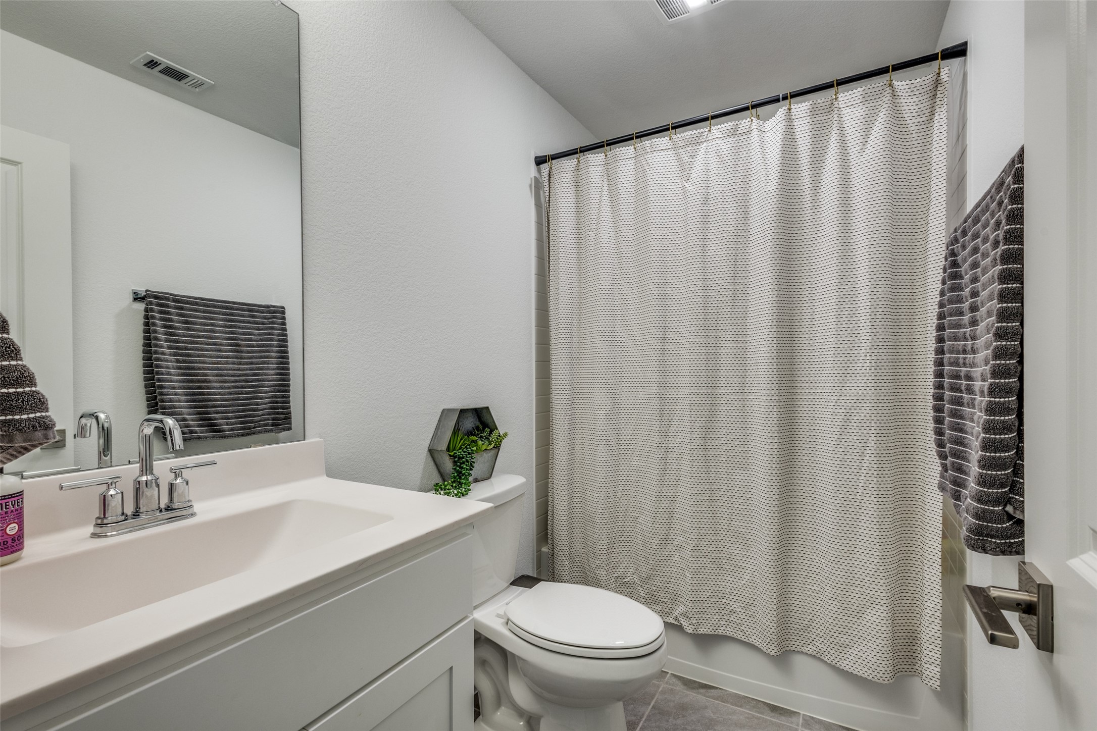 552 Brook View Drive Van Alstyne TX 75495