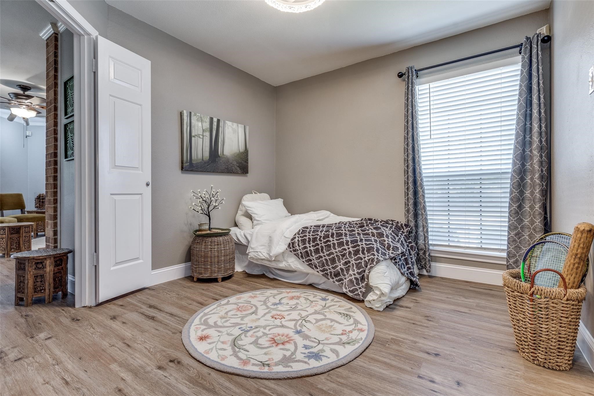 16301 Ledgemont Lane Addison TX 75001