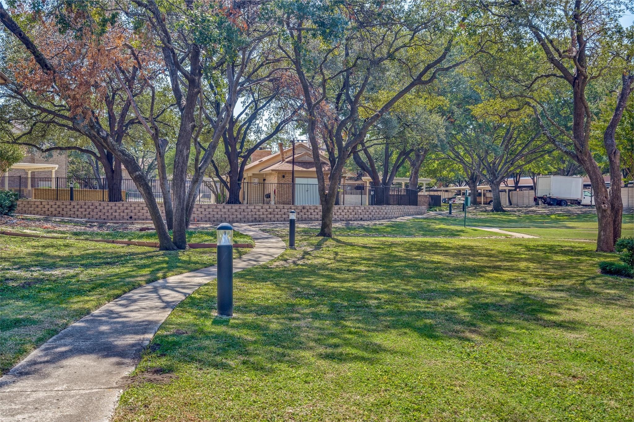 16301 Ledgemont Lane Addison TX 75001