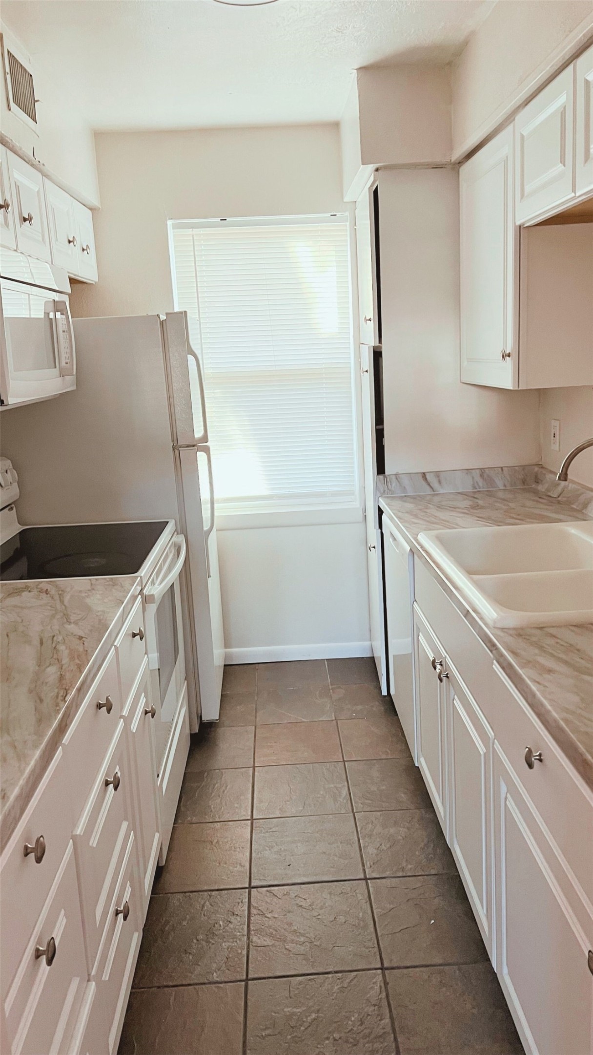 606 W Main Street Waxahachie TX 75165