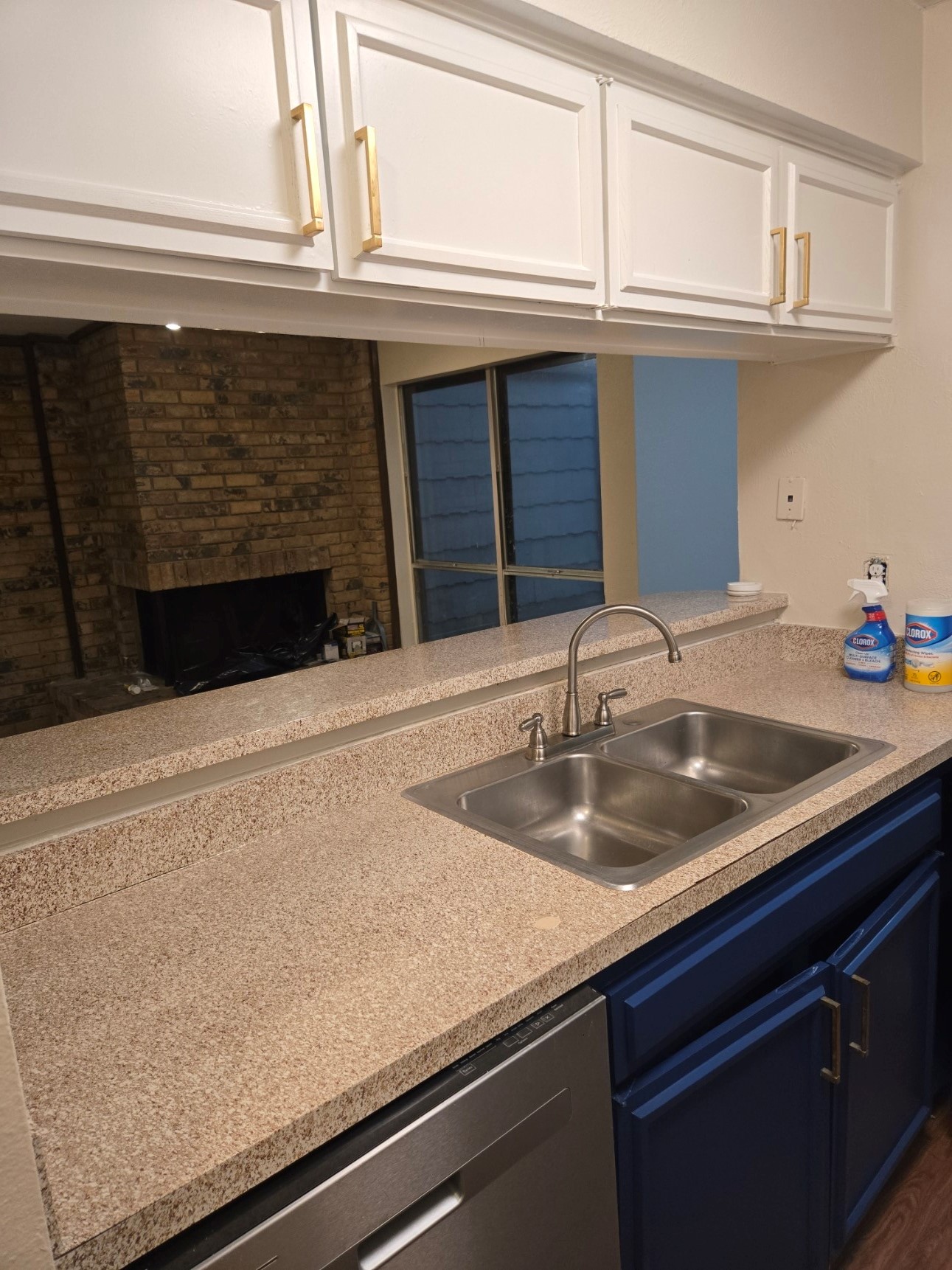 2015 Warnford Place Arlington TX 76015