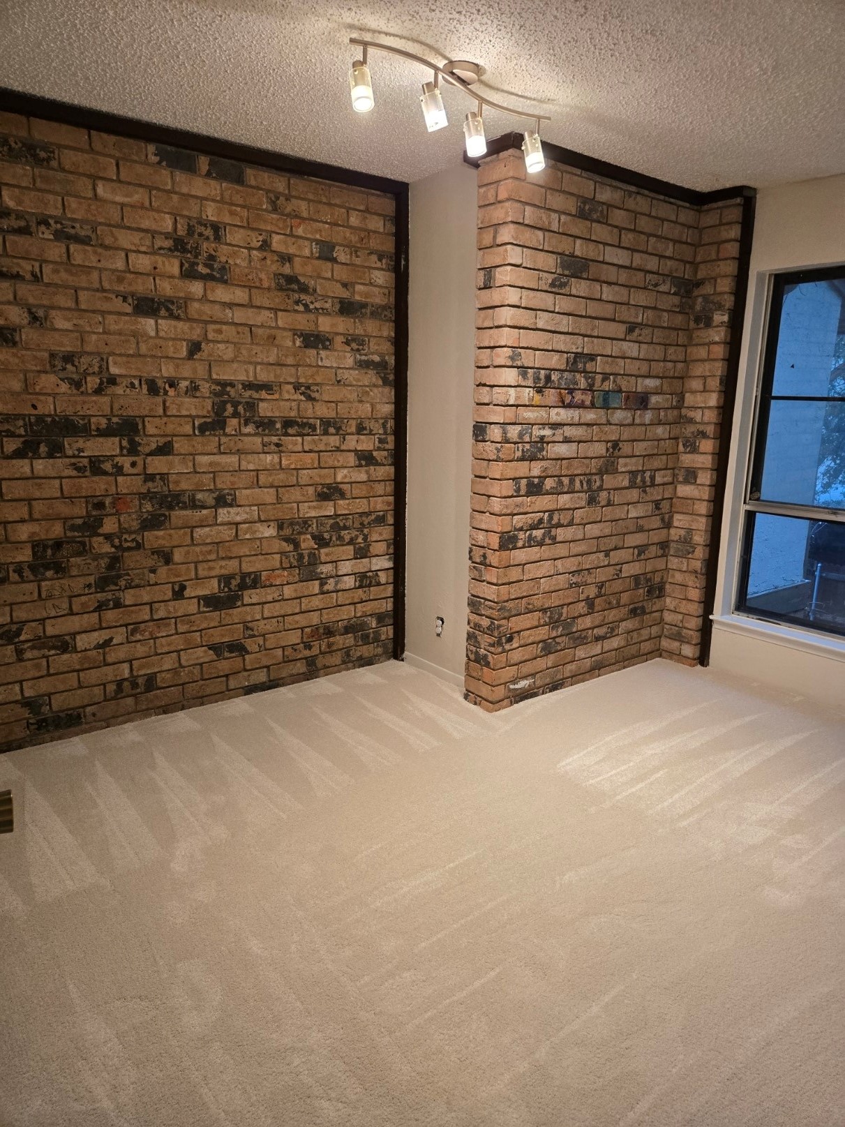 2015 Warnford Place Arlington TX 76015