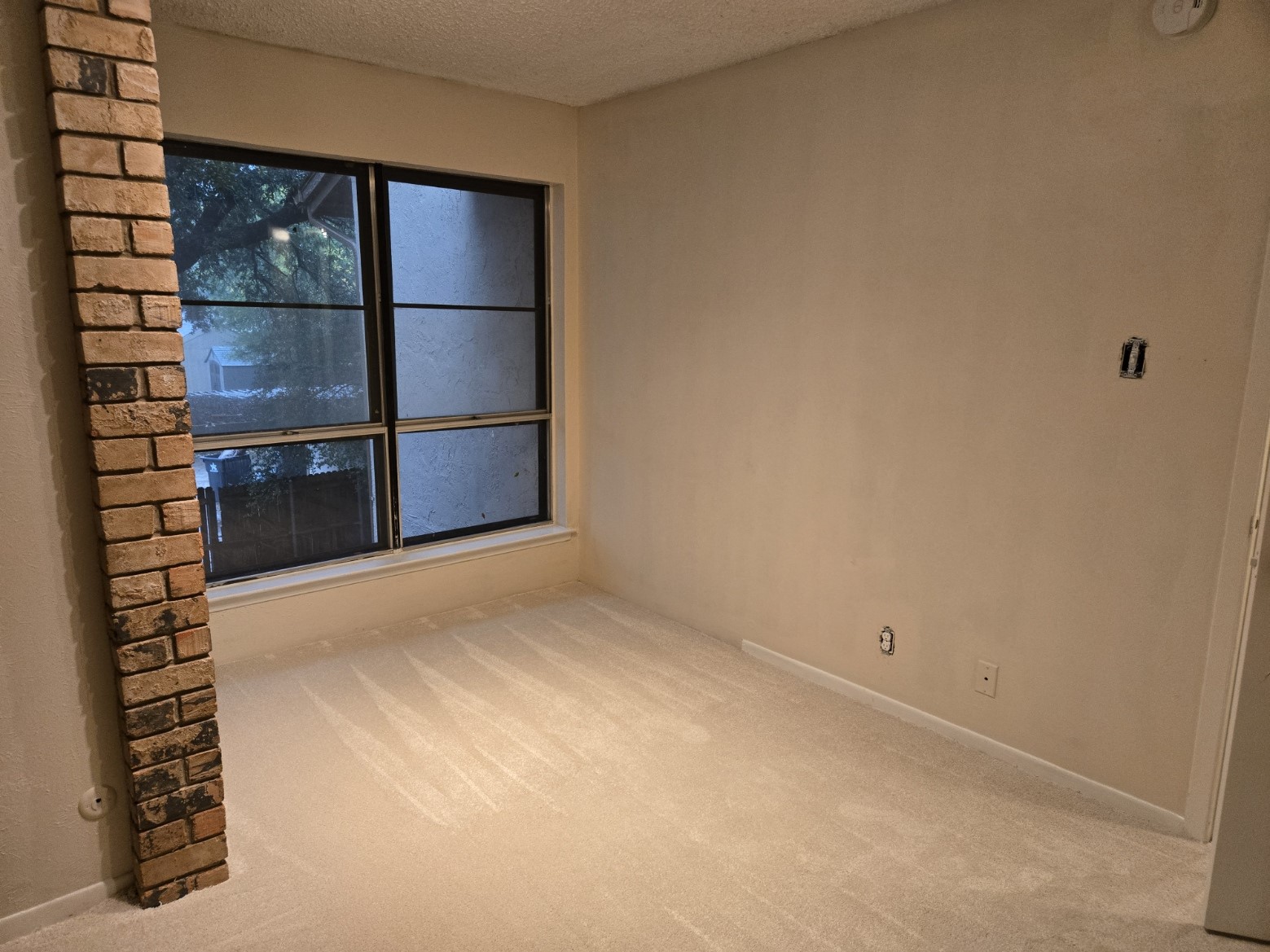 2015 Warnford Place Arlington TX 76015