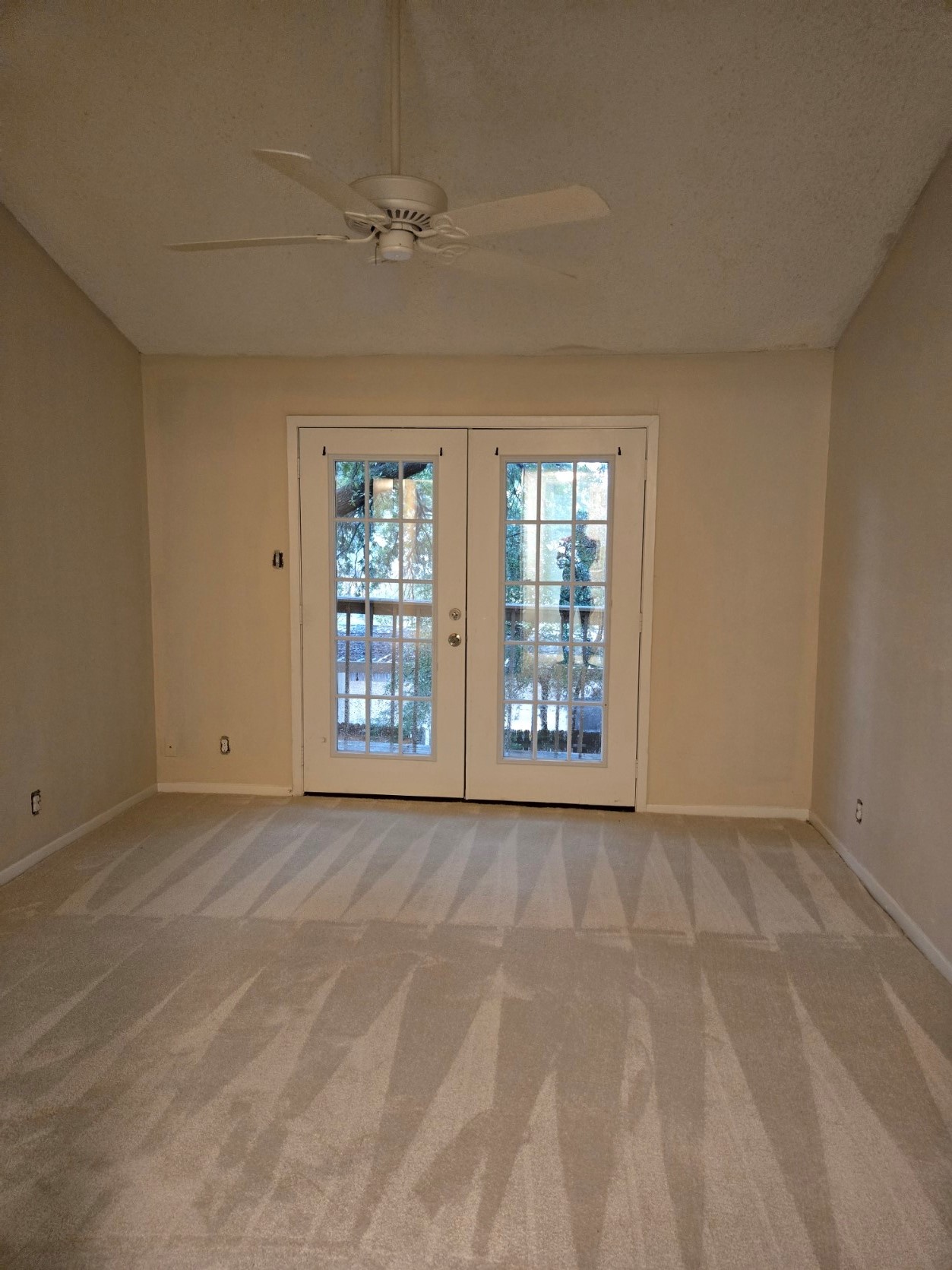 2015 Warnford Place Arlington TX 76015