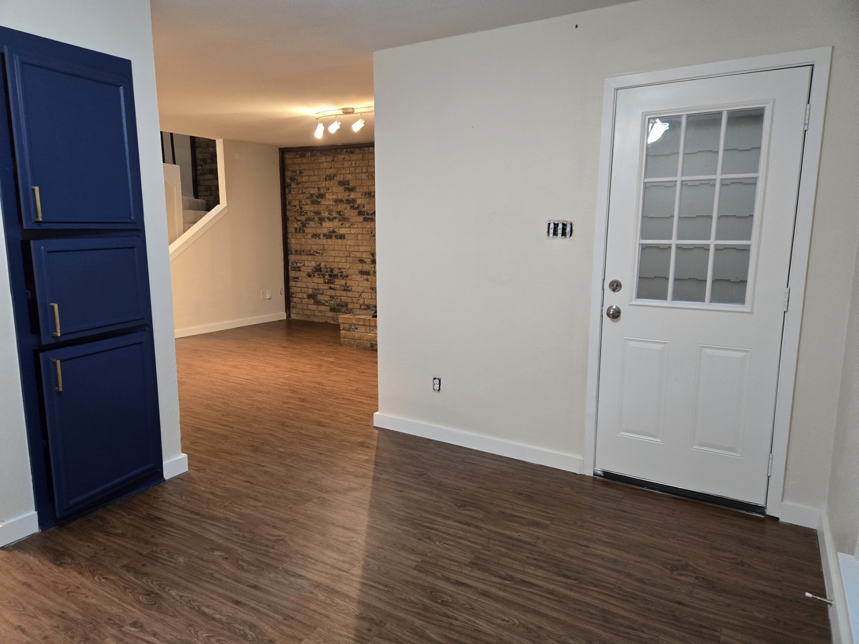 2015 Warnford Place Arlington TX 76015