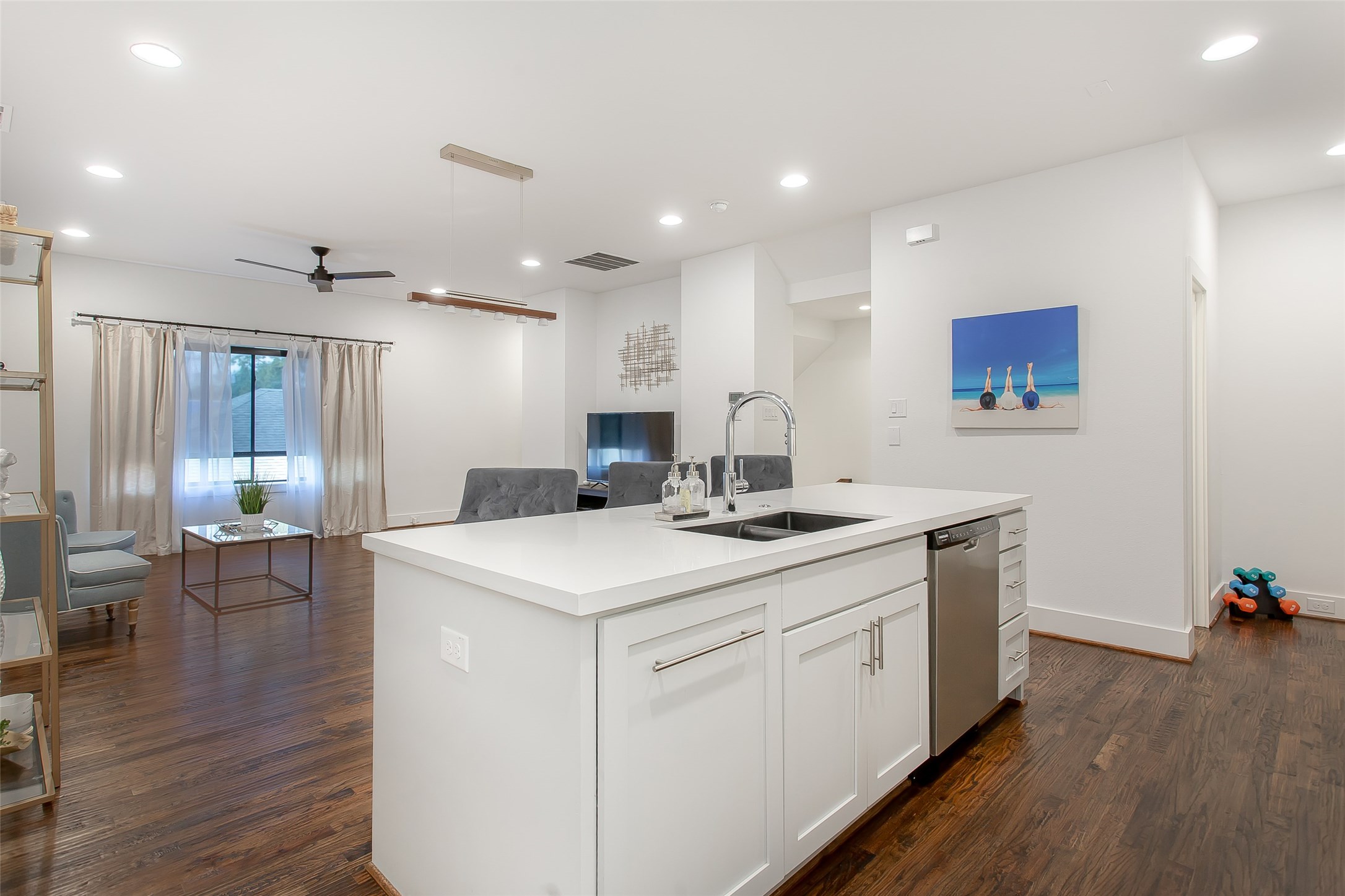 5602 Lindell Avenue Dallas TX 75206