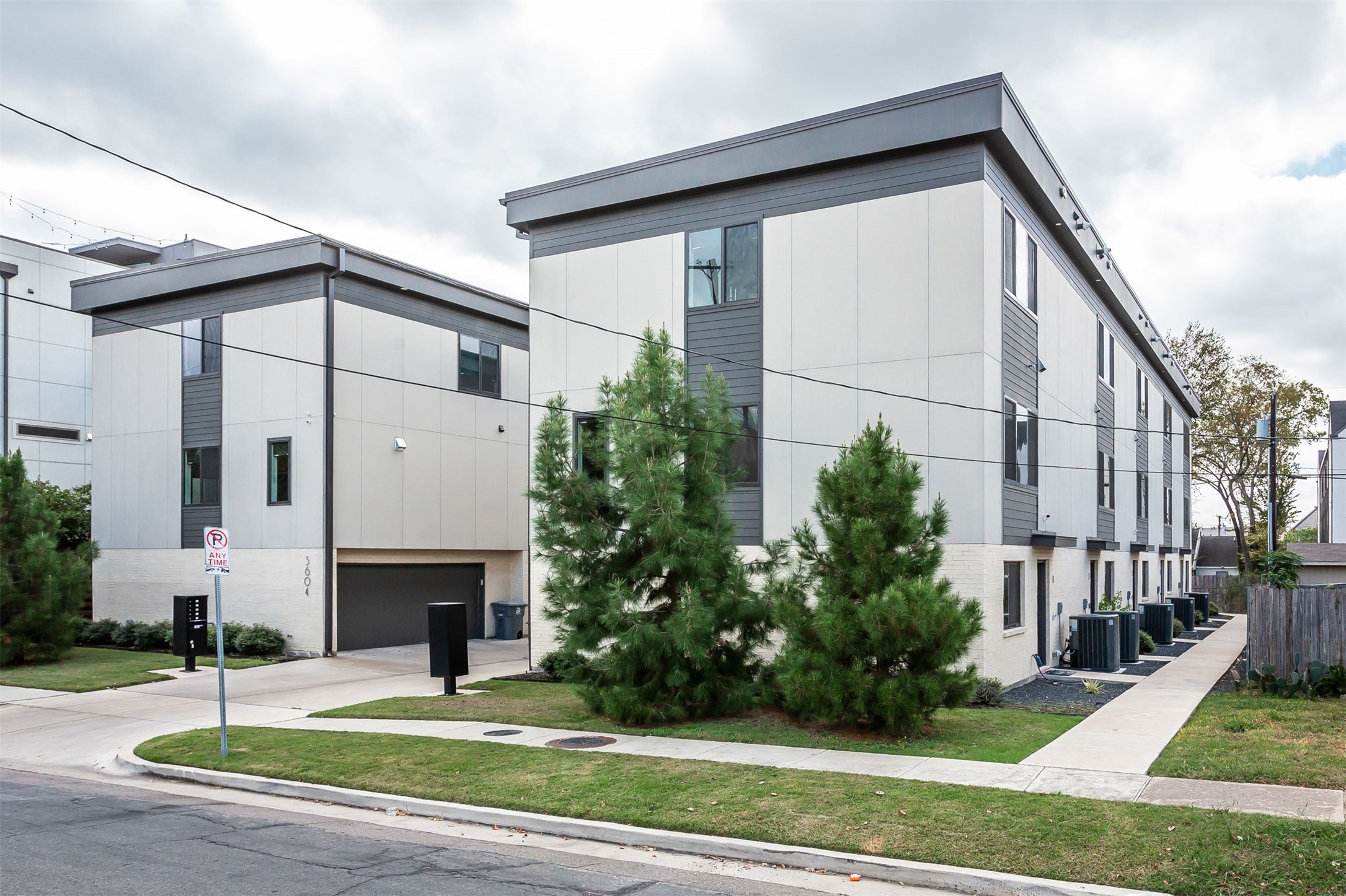 5602 Lindell Avenue Dallas TX 75206