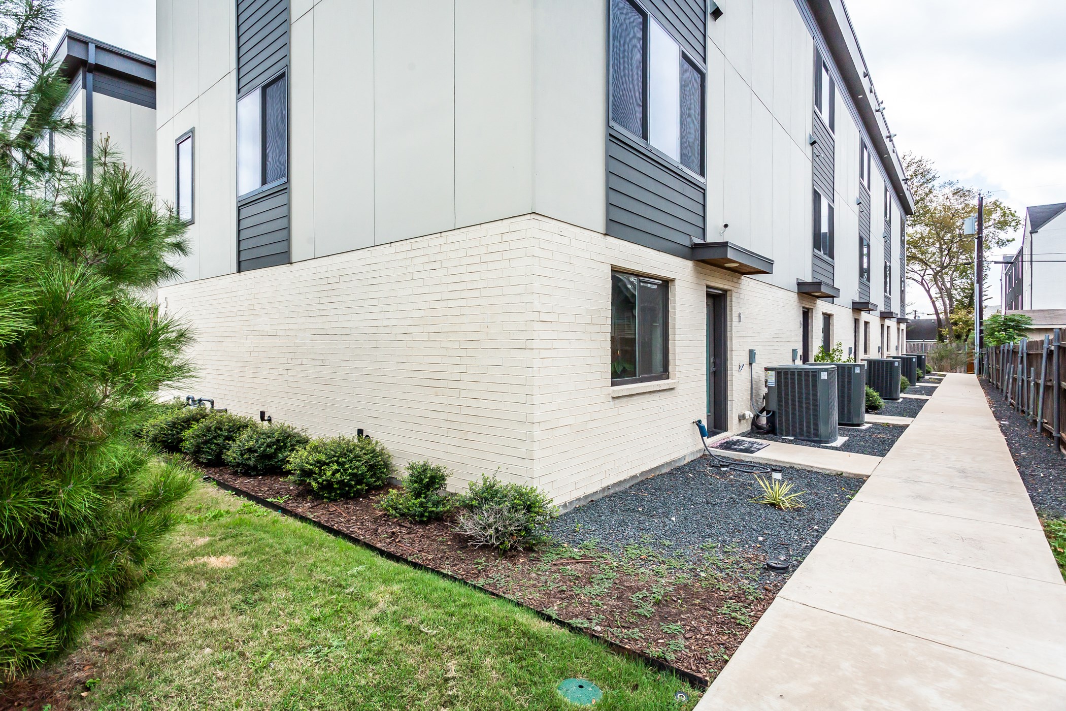 5602 Lindell Avenue Dallas TX 75206