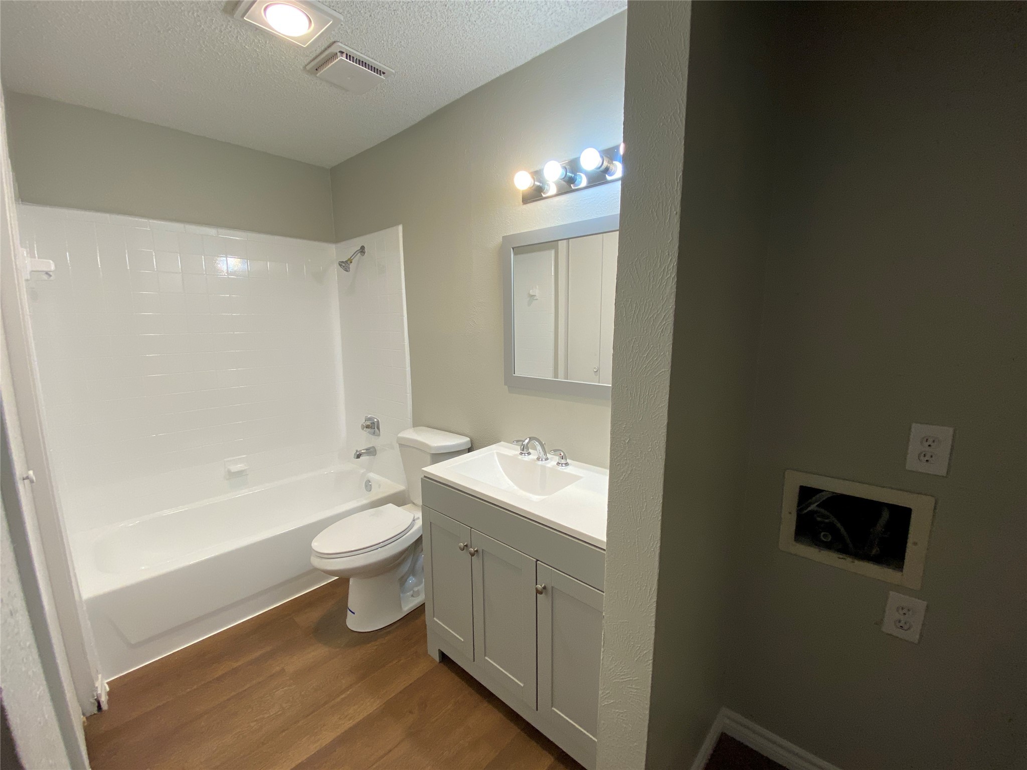 9696 Walnut Dallas TX 75243