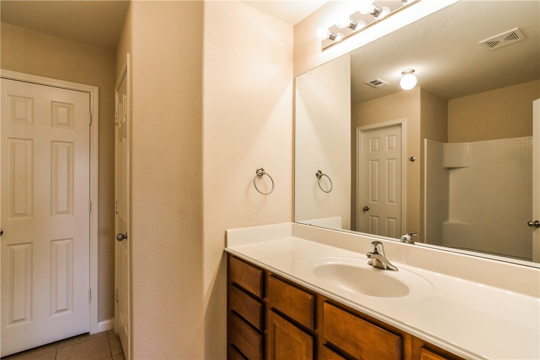 216 Mill Street Anna TX 75409