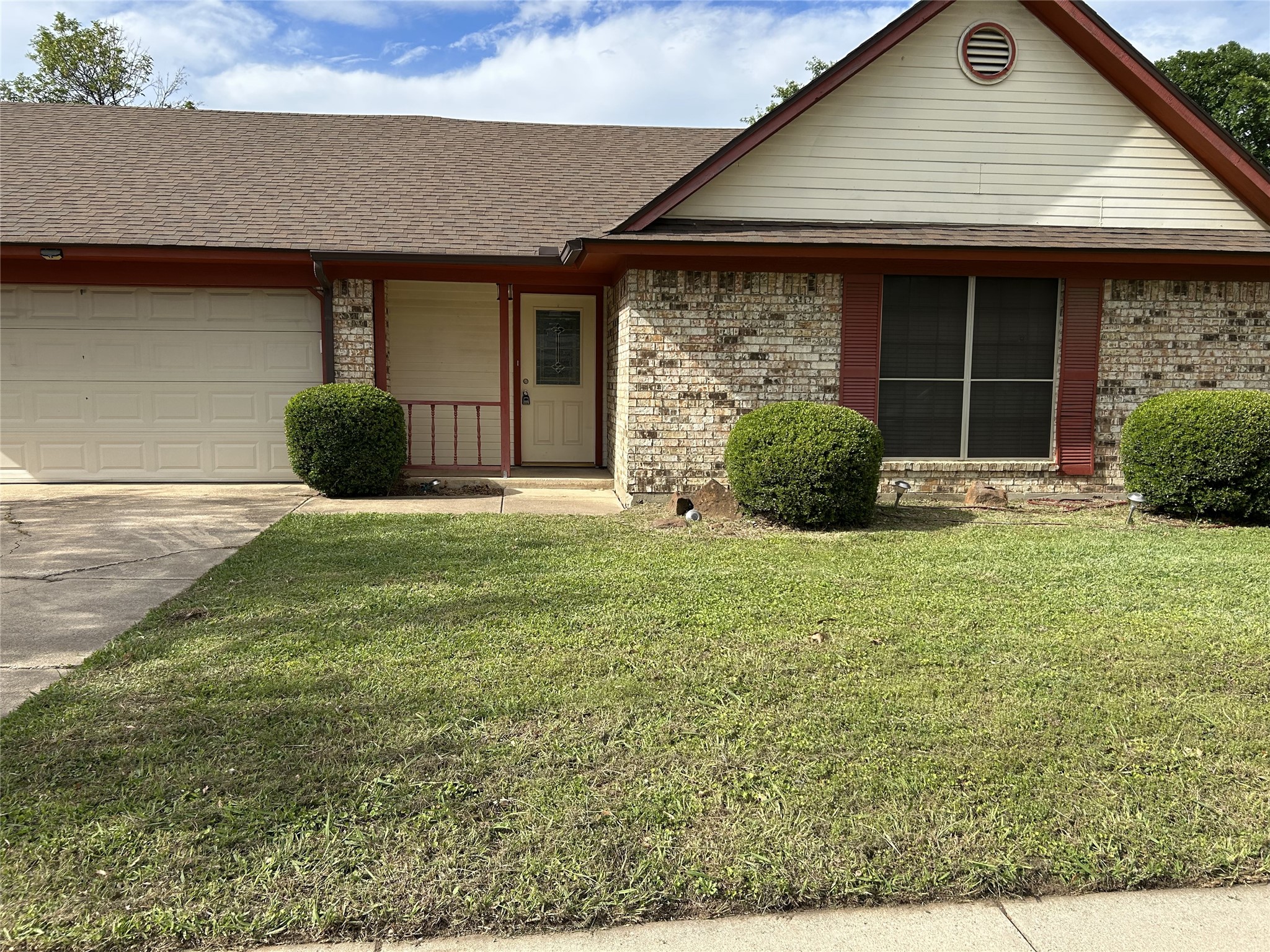 6621 N Park Drive Watauga TX 76148