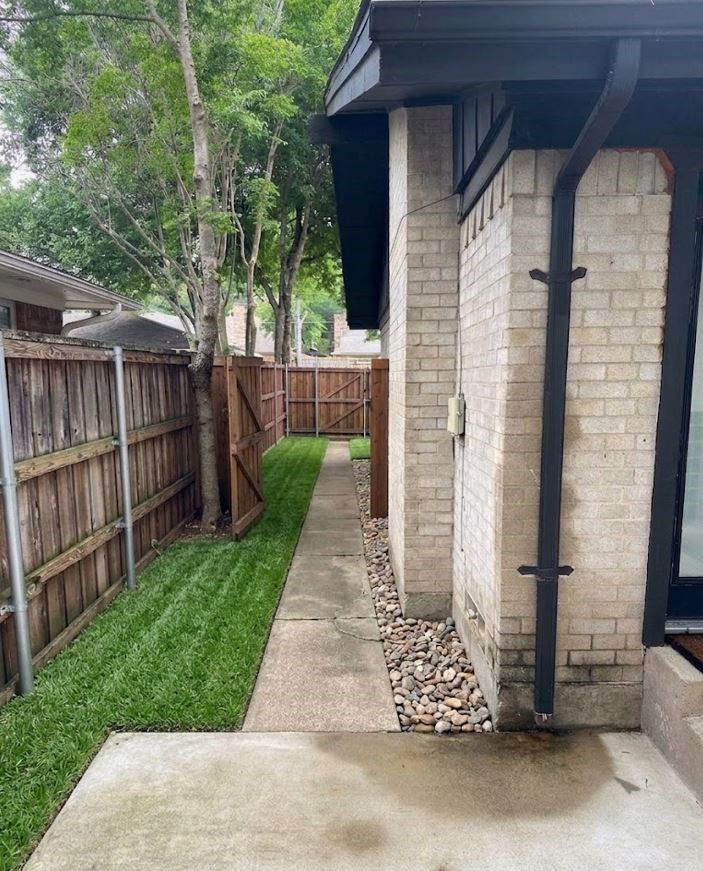 7530 Brentcove Circle Dallas TX 75214