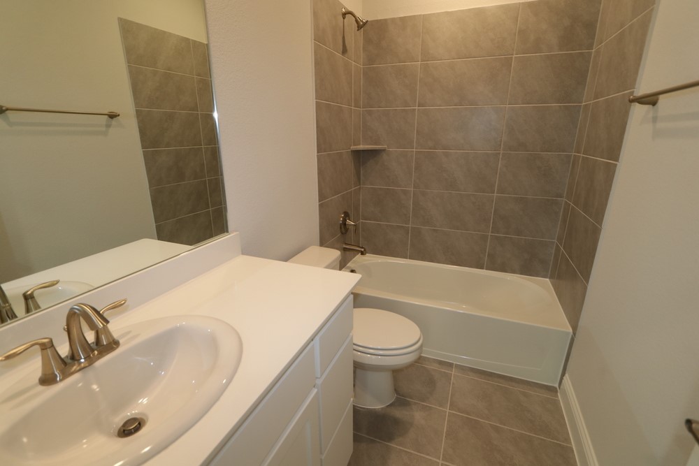 833 Tennessee Drive Euless TX 76040