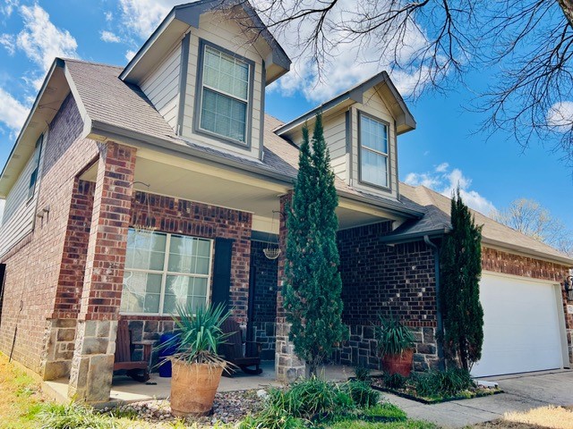 1121 Golden Eagle Court Aubrey TX 76227