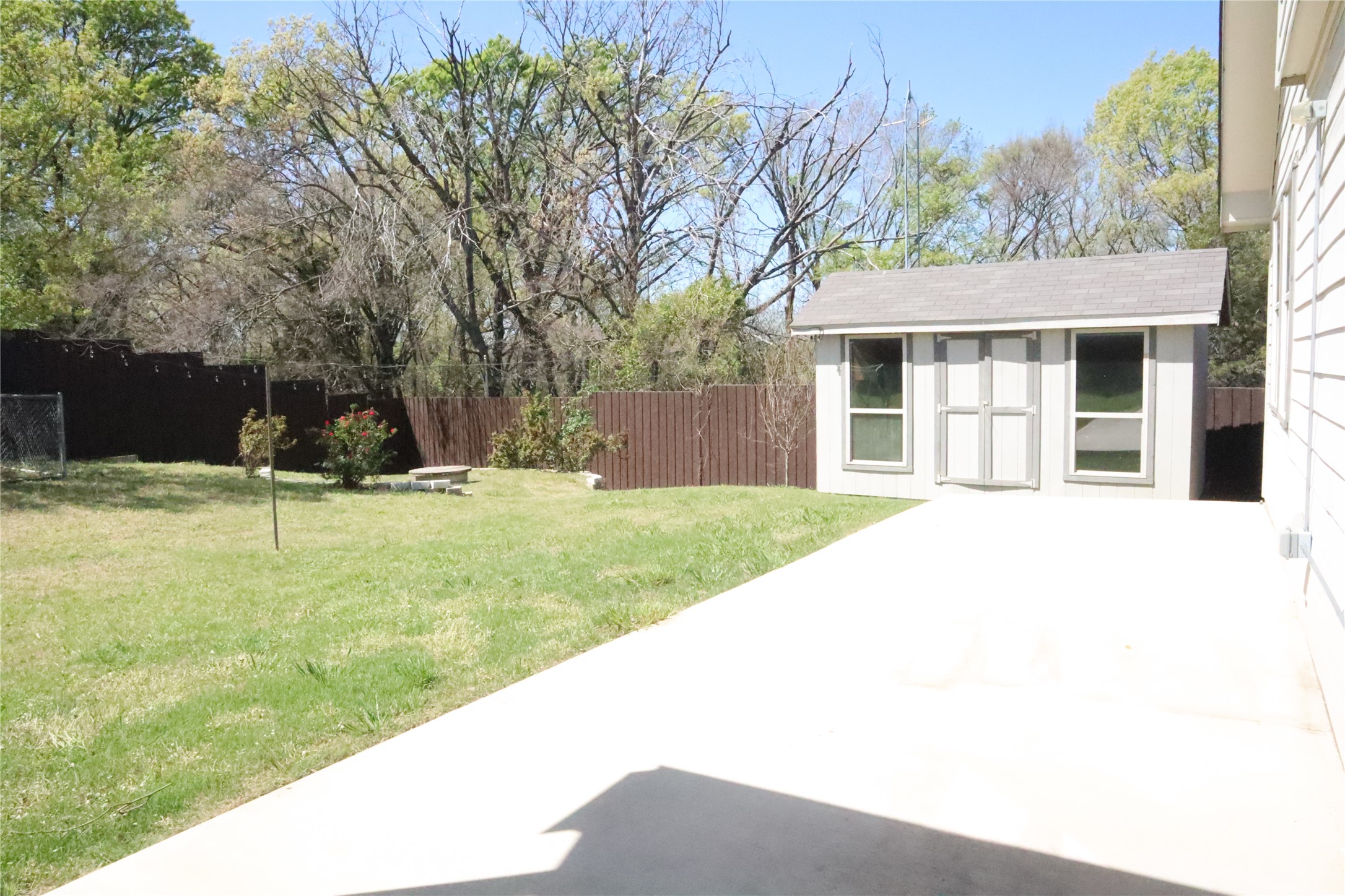 1121 Golden Eagle Court Aubrey TX 76227