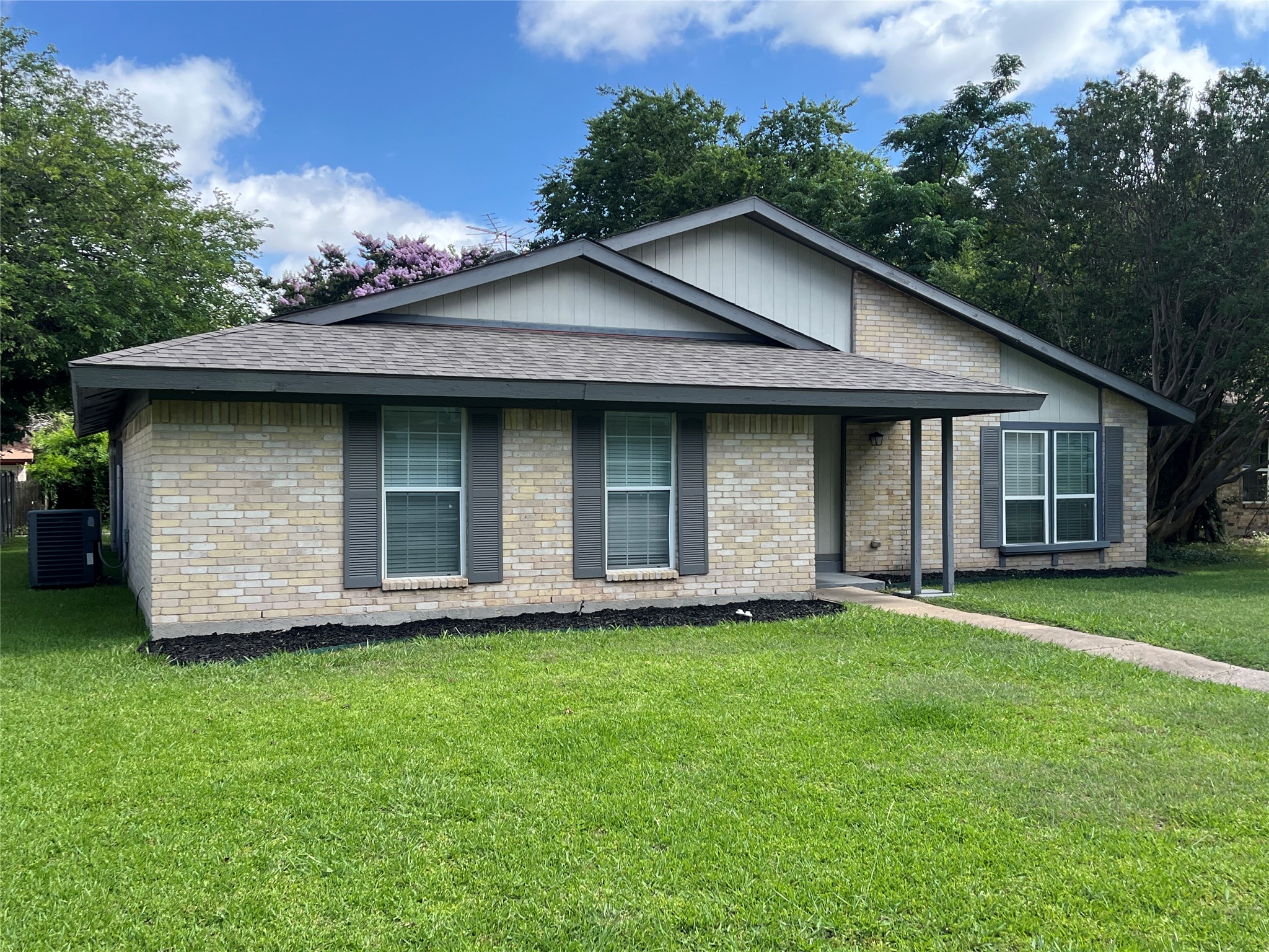 10 Merrie Circle Richardson TX 75081