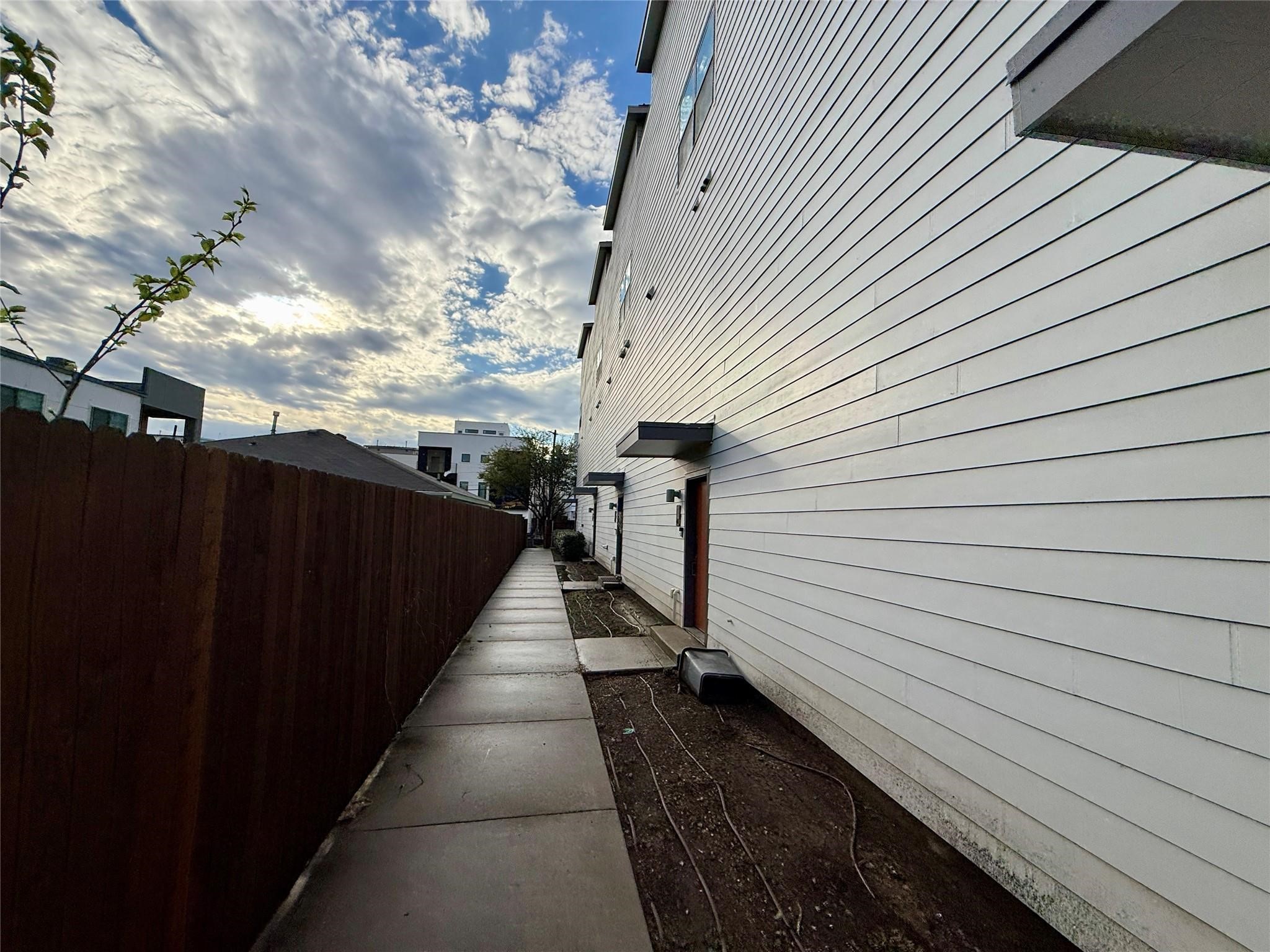 4211 Delano Place Dallas TX 75204