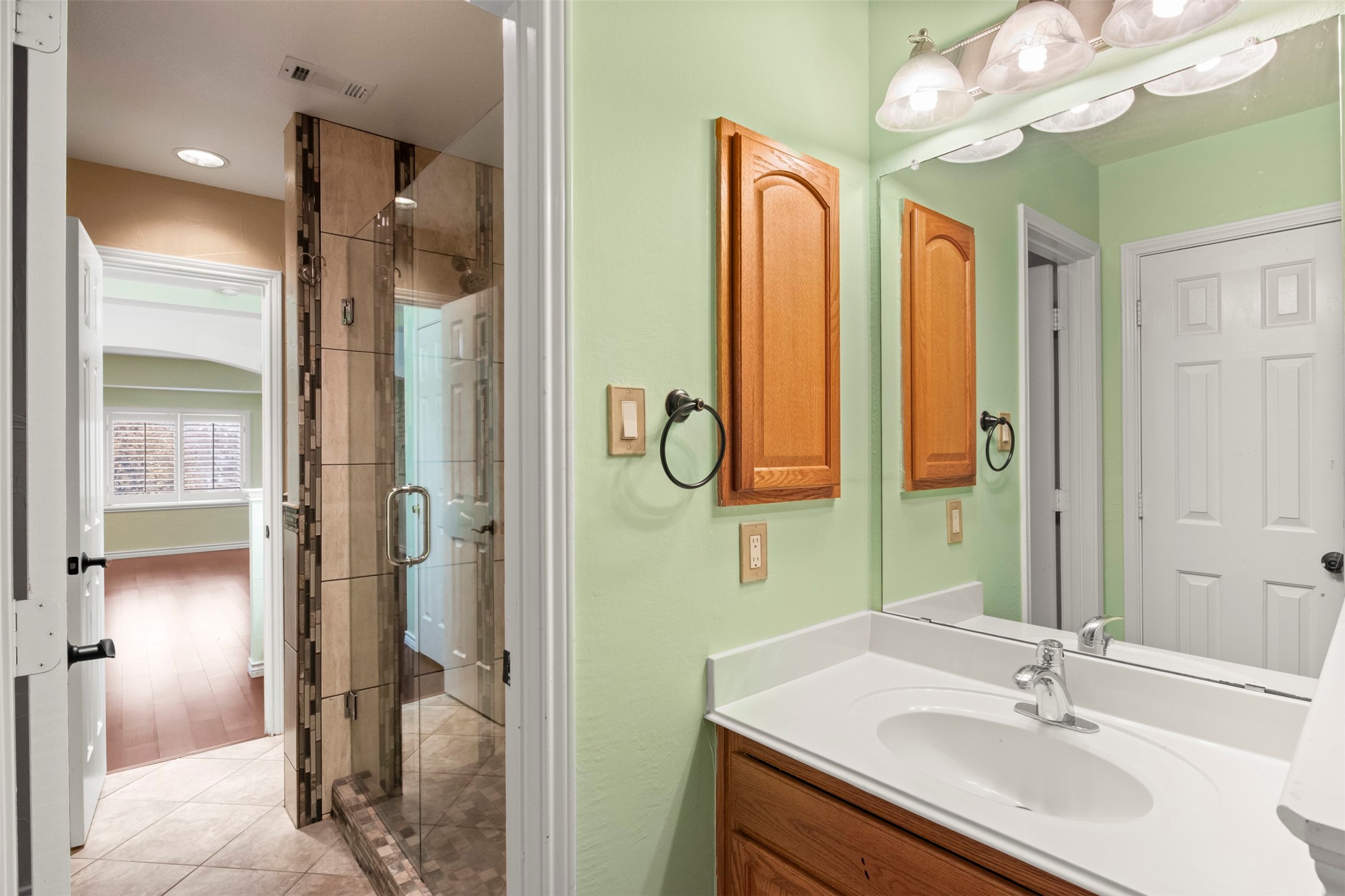 808 Sabona Drive Desoto TX 75115