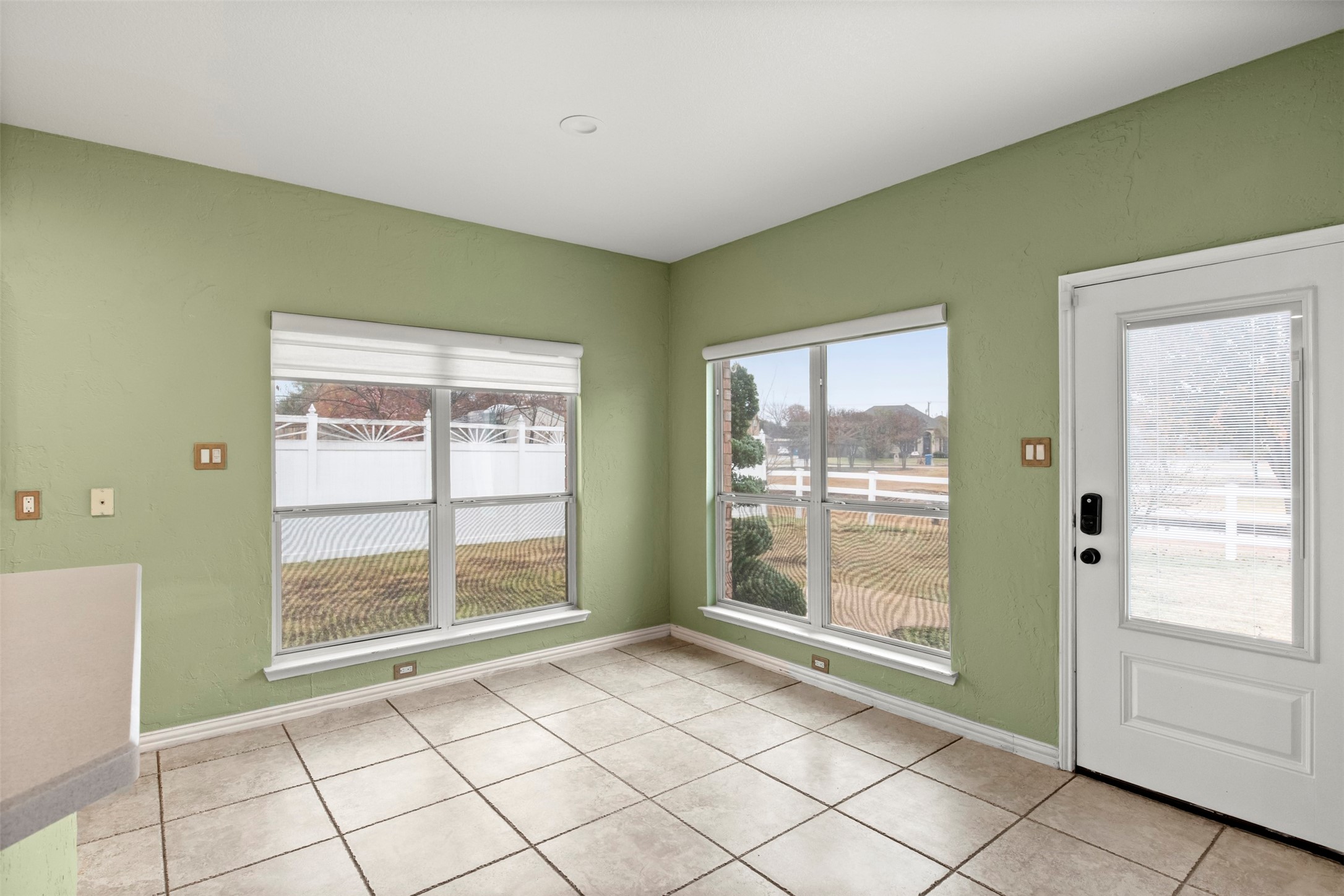 808 Sabona Drive Desoto TX 75115