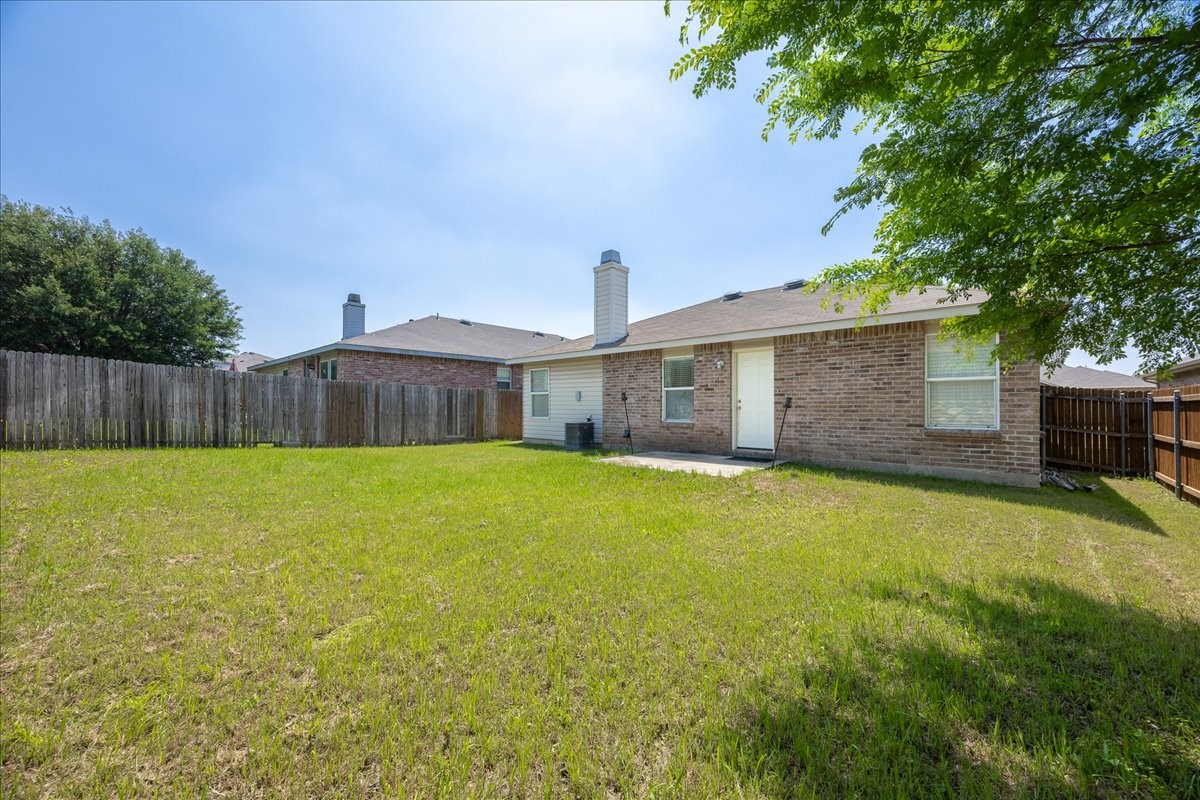 1705 Diamond Lake Trail Fort Worth TX 76247