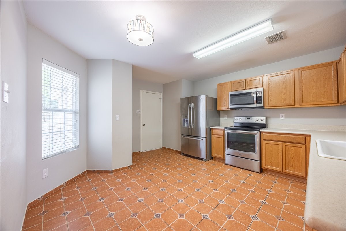 1705 Diamond Lake Trail Fort Worth TX 76247