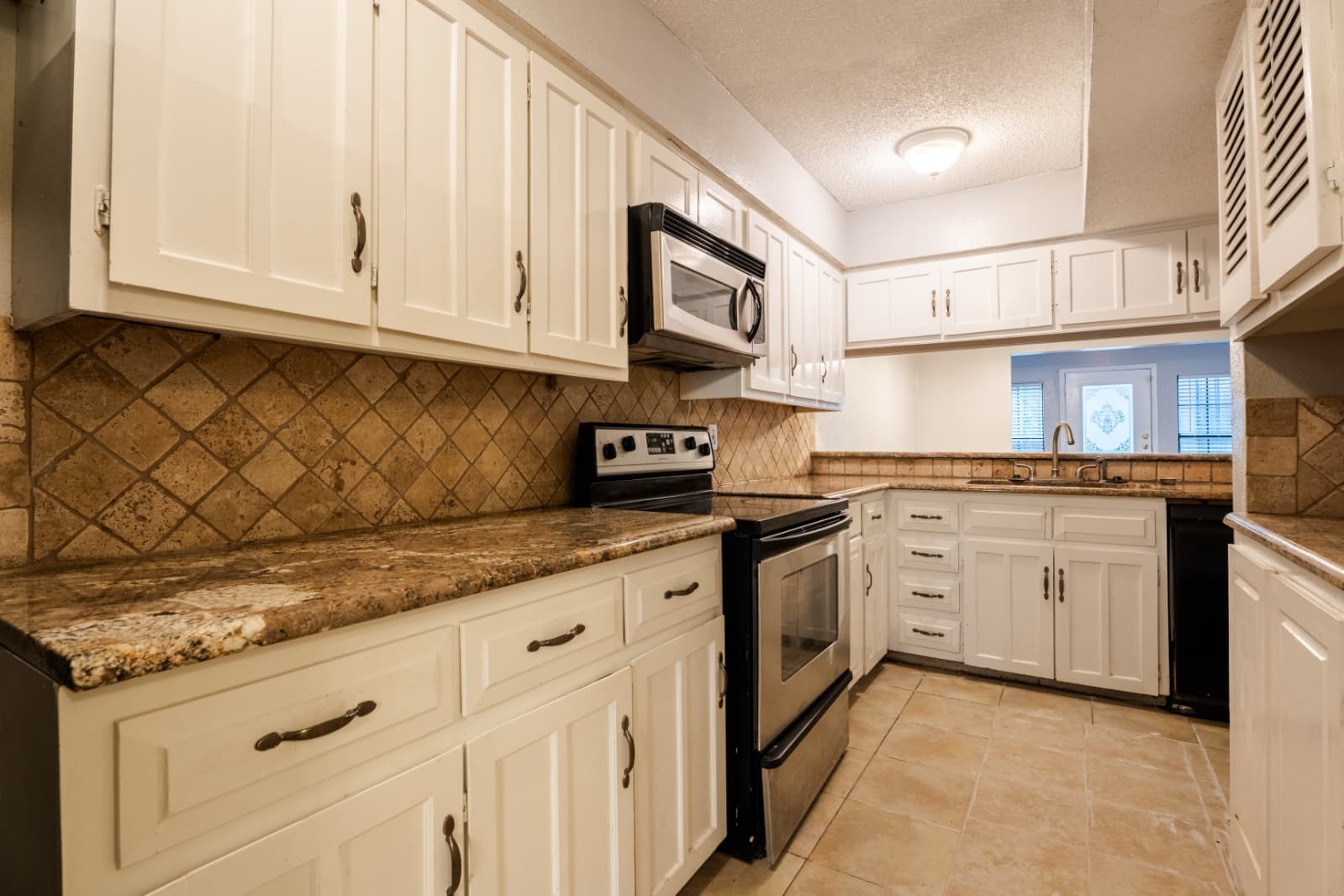 2005 Town Court Garland TX 75041