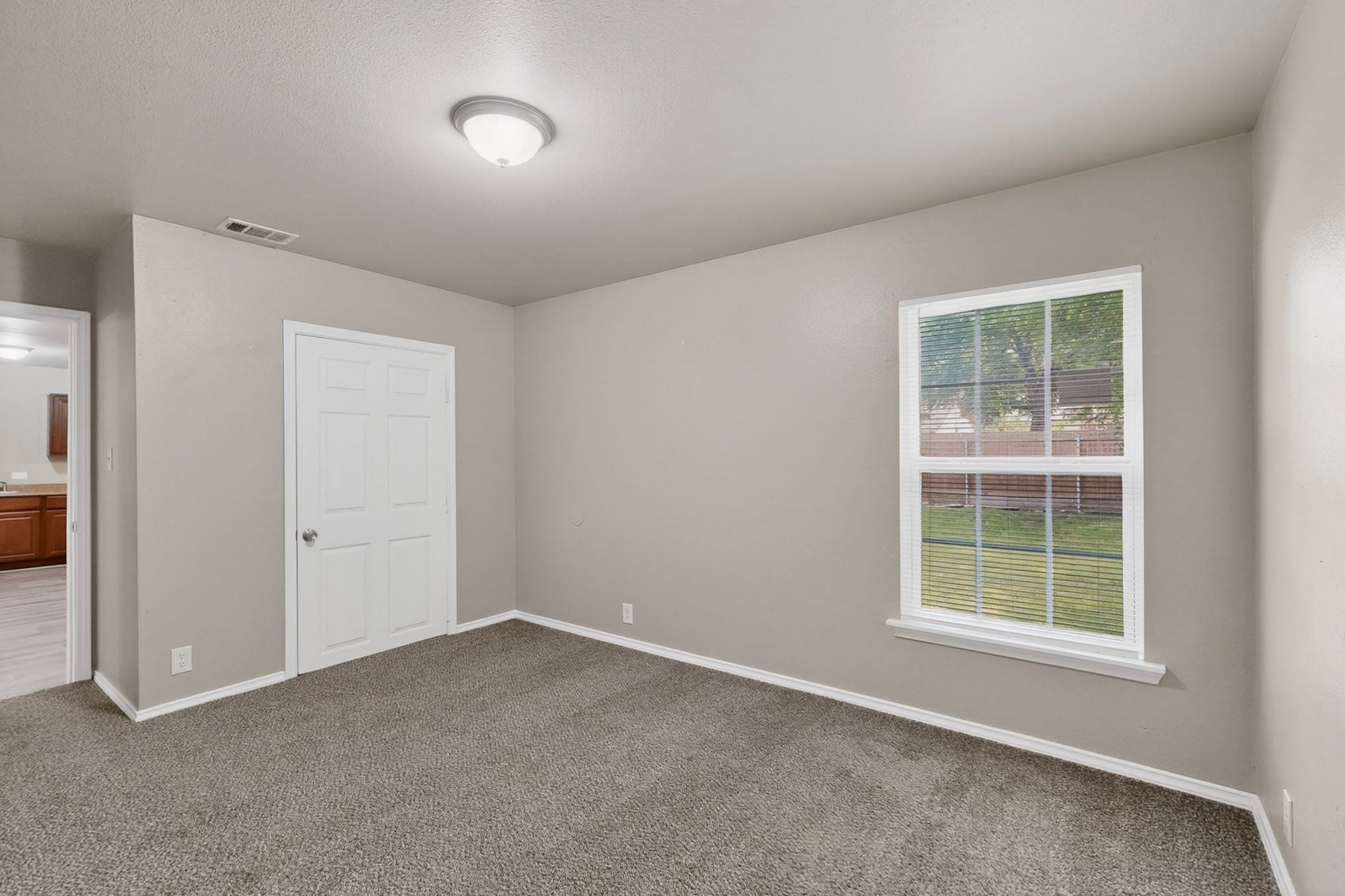 2508 Skylark Drive Arlington TX 76010
