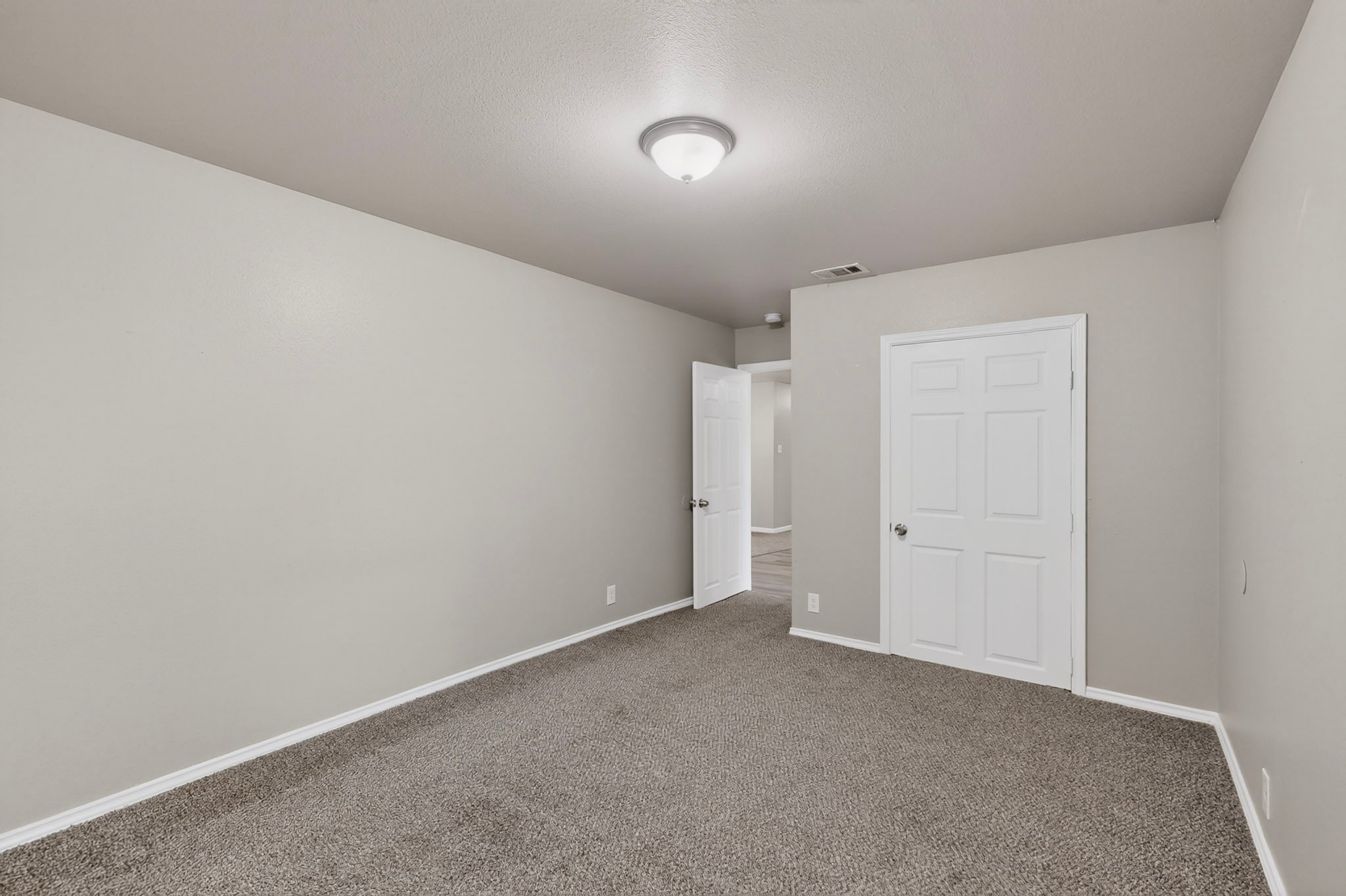 2508 Skylark Drive Arlington TX 76010