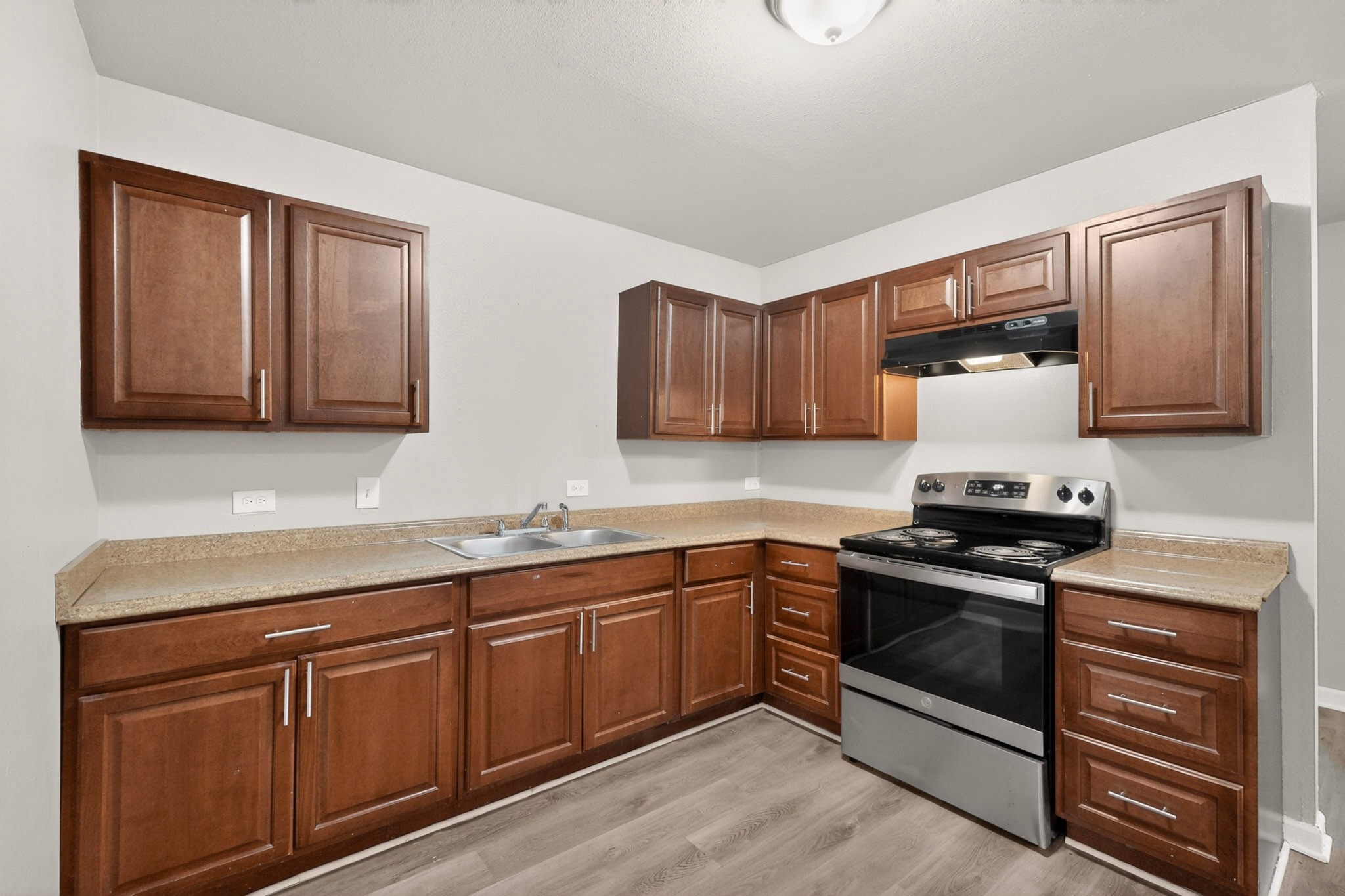 2508 Skylark Drive Arlington TX 76010