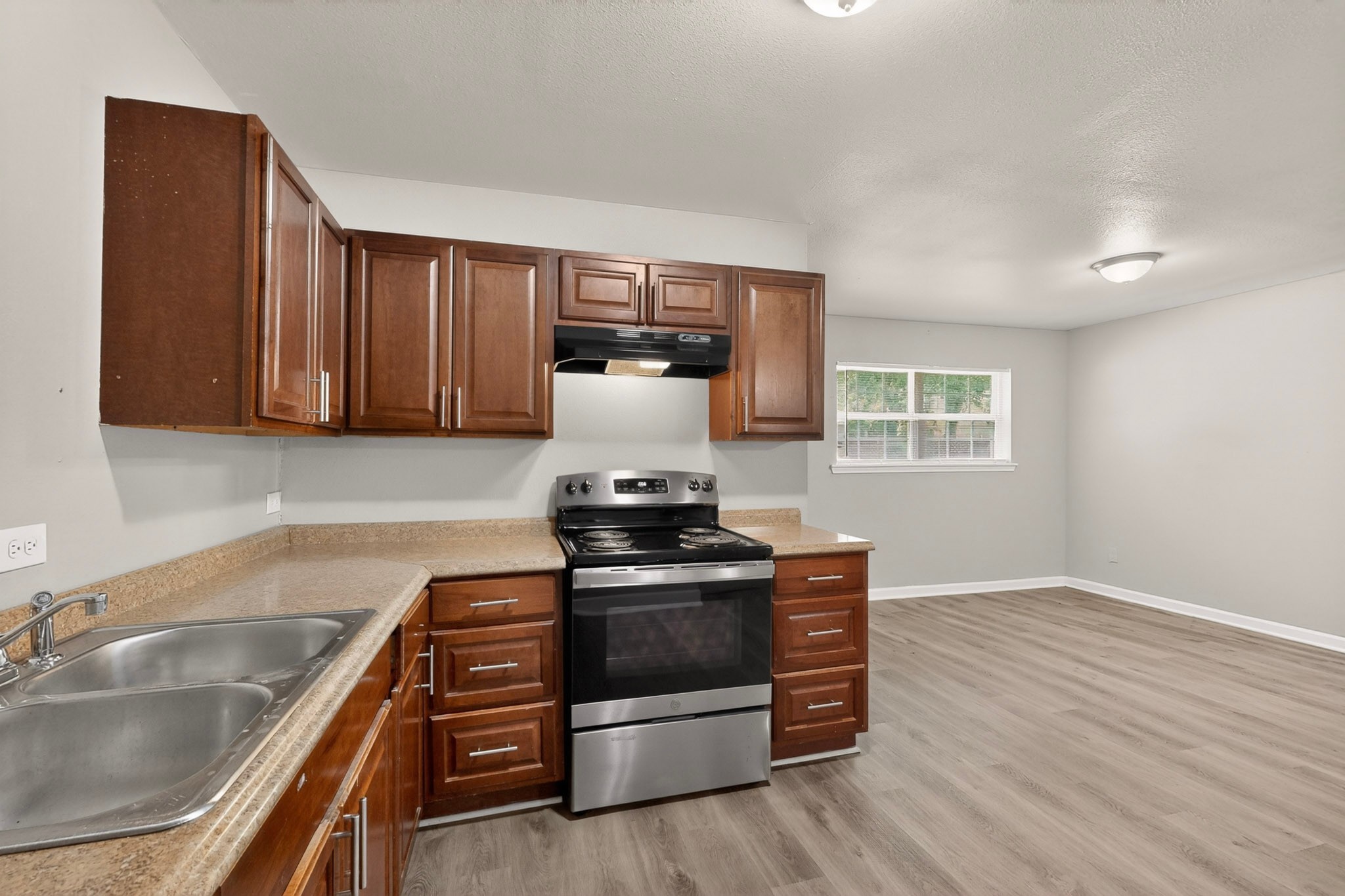 2508 Skylark Drive Arlington TX 76010