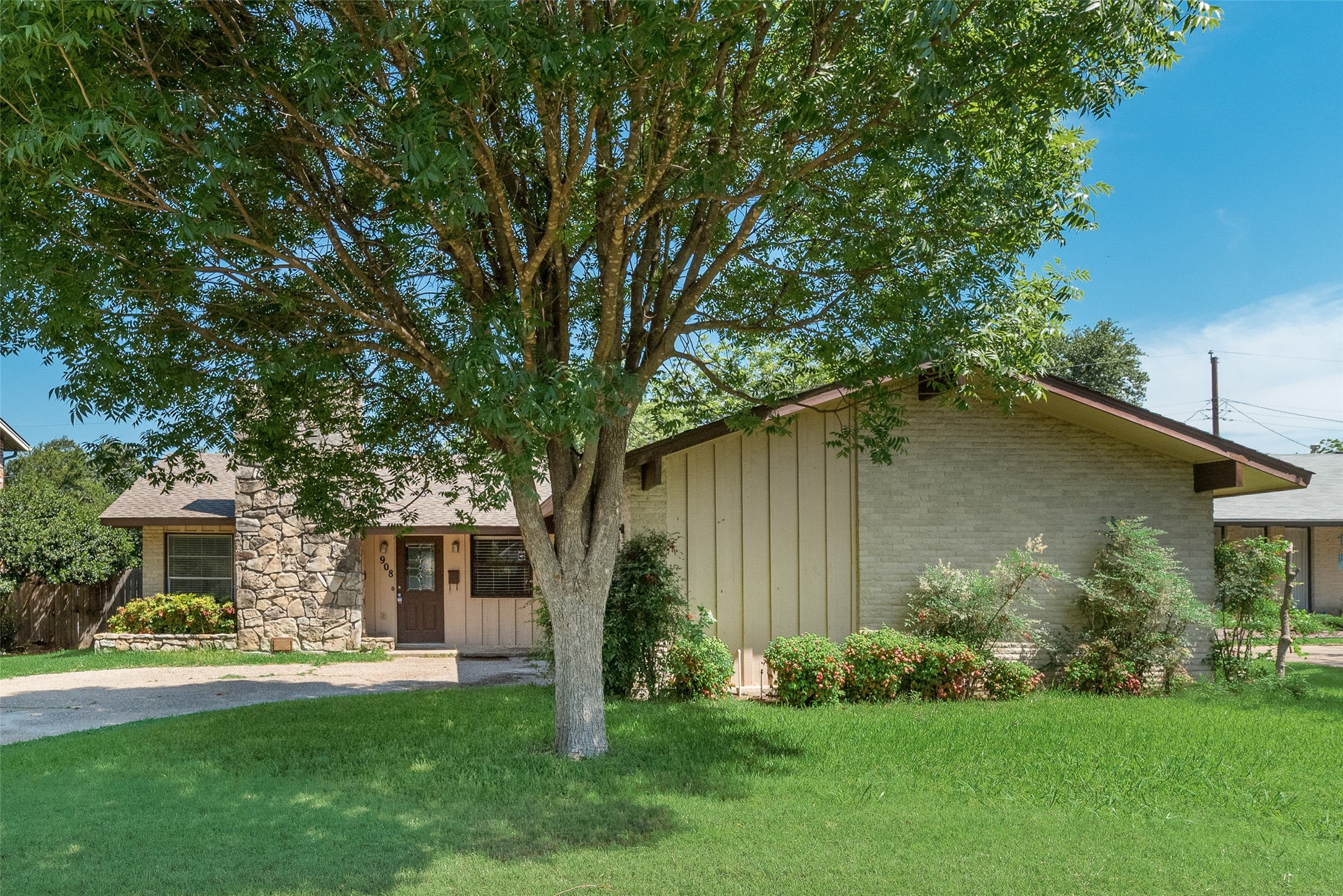 908 Prestwick Lane Richardson TX 75080