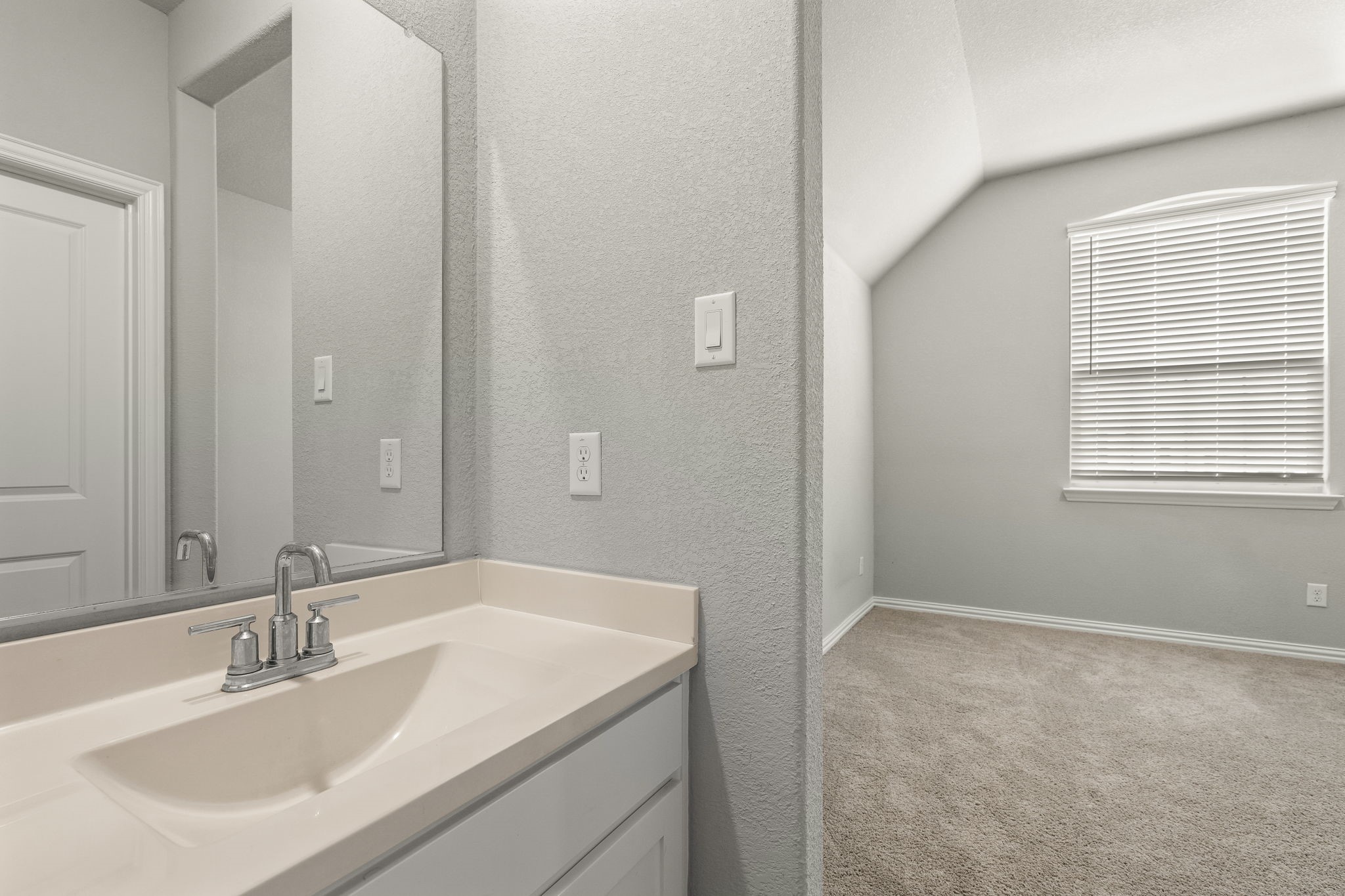 2206 Christopher Lane Euless TX 76040