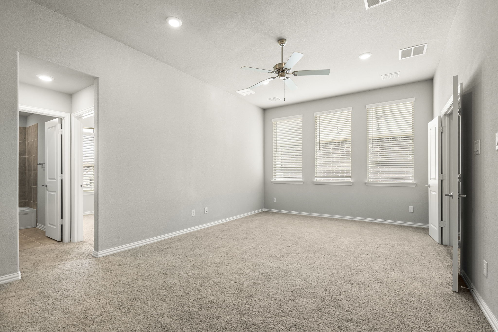 2206 Christopher Lane Euless TX 76040