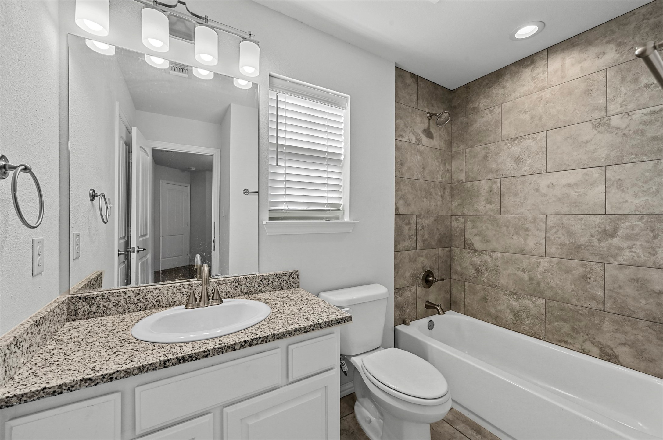 727 W Johnson Street Denison TX 75020