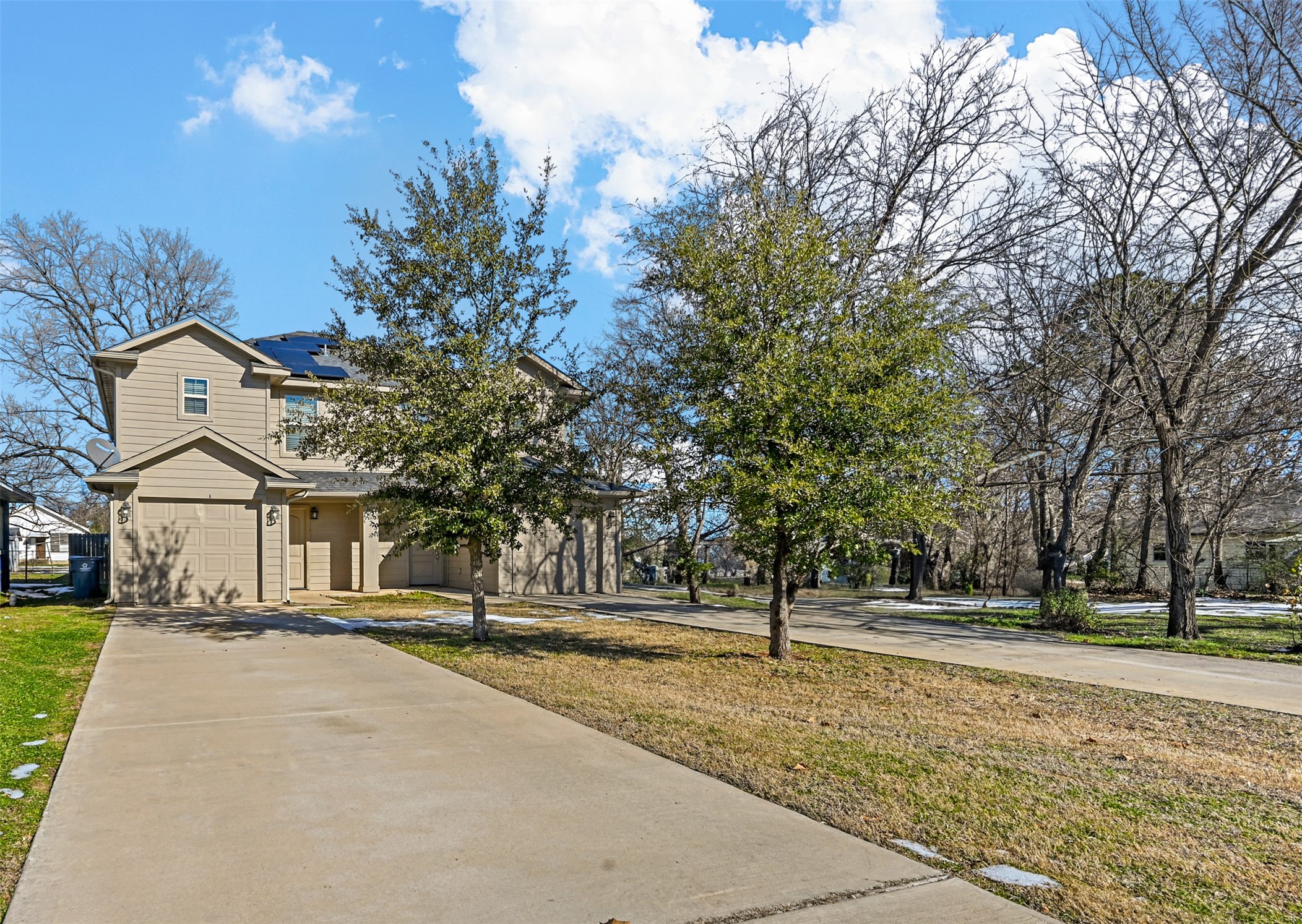 727 W Johnson Street Denison TX 75020