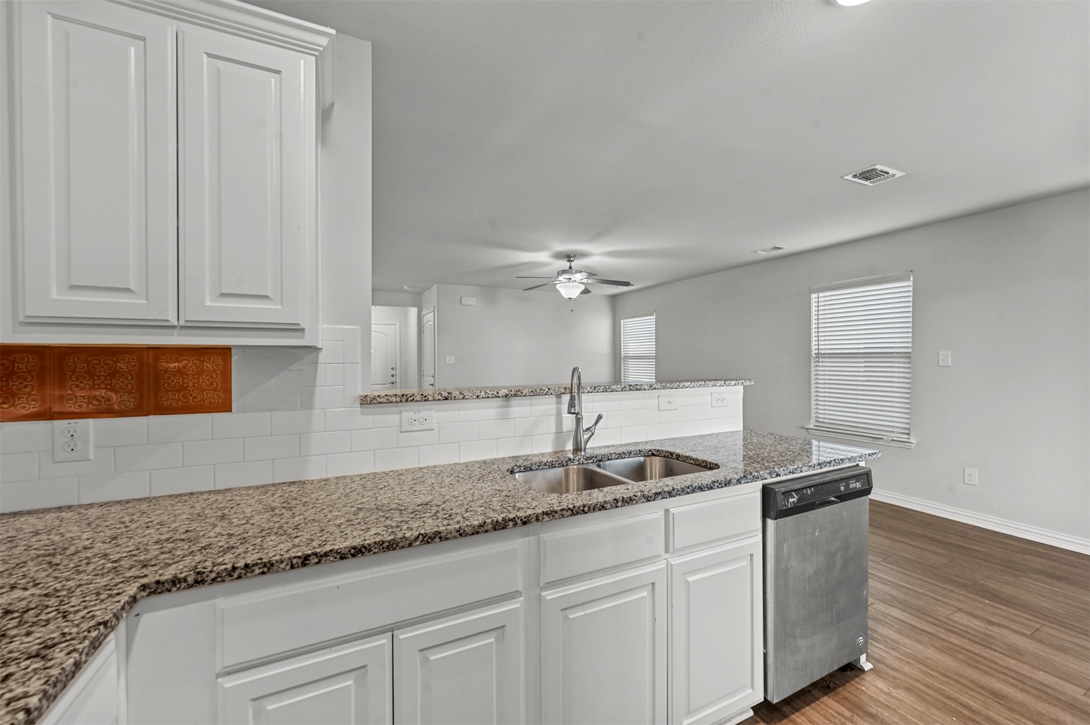 727 W Johnson Street Denison TX 75020