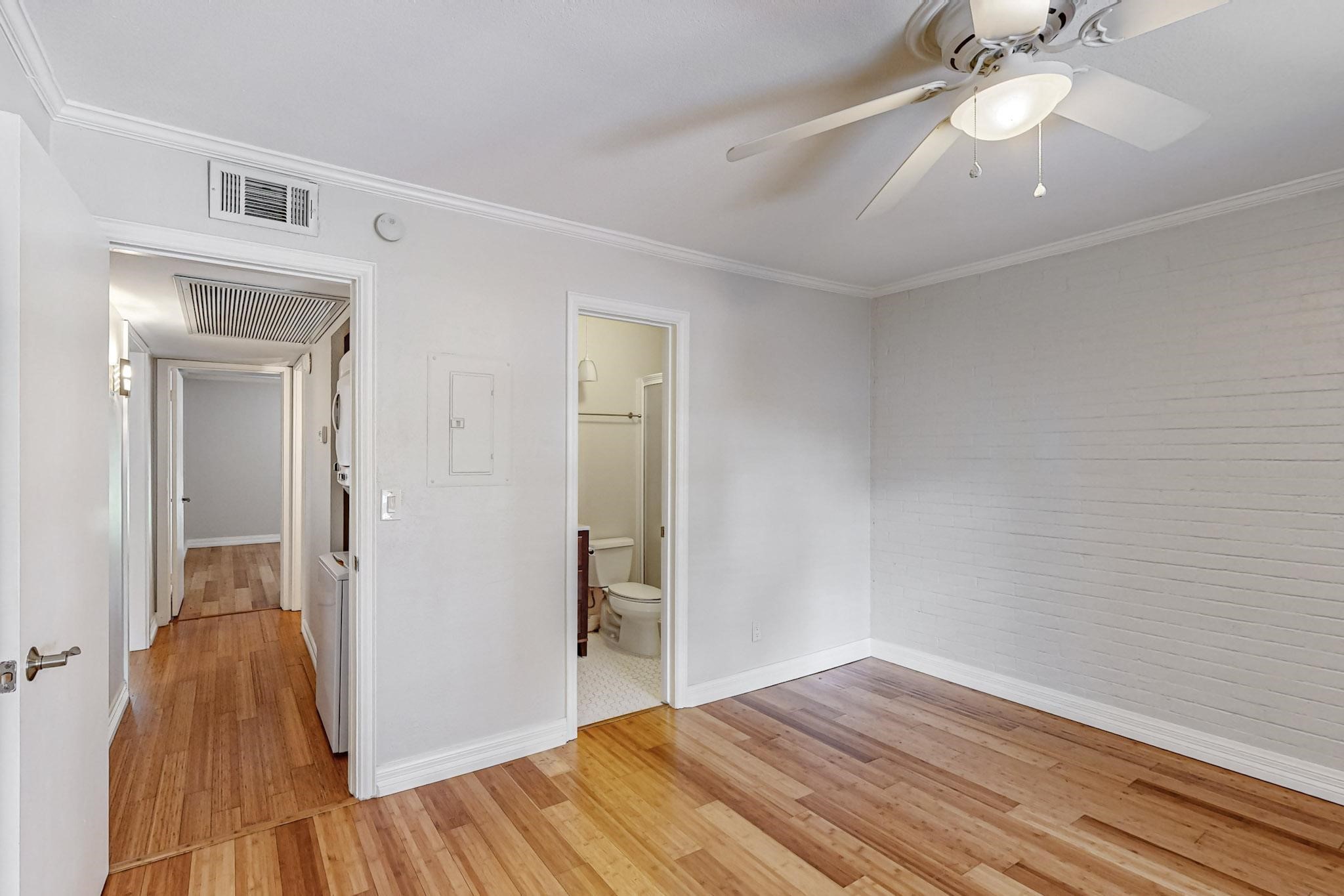 5220 Fleetwood Oaks Avenue Dallas TX 75235